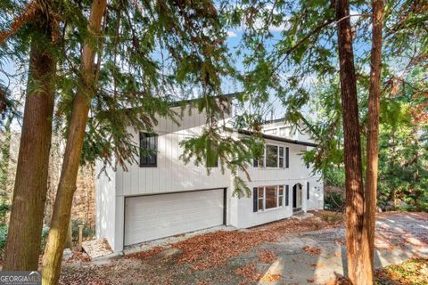 2710 Margaret Mitchell DR NW Atlanta GA 30327