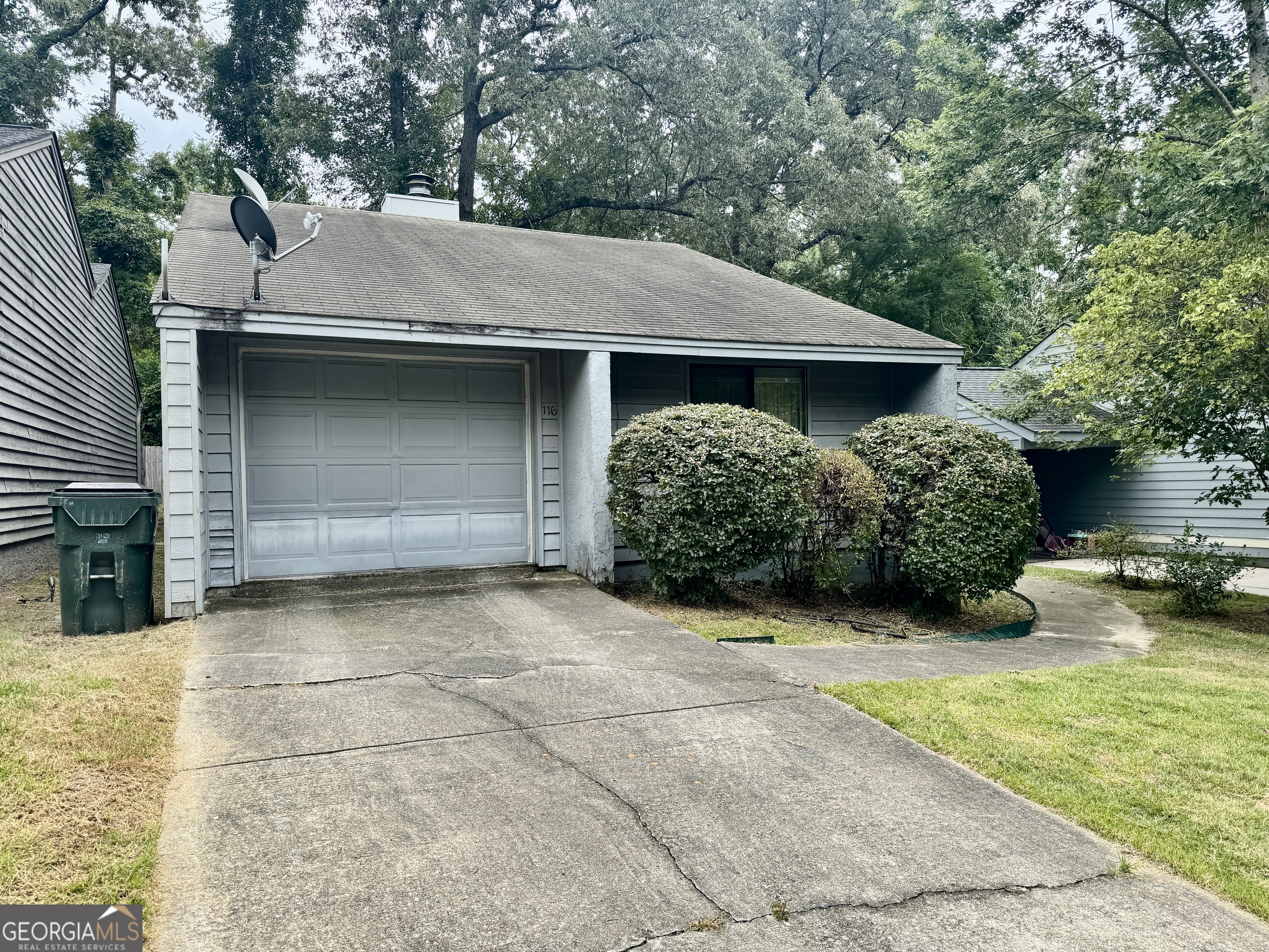 116 Lake Pointe DR