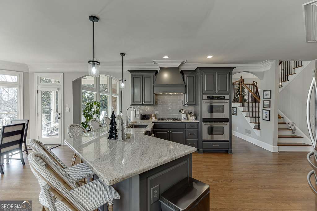 3083 Cambridge Hill DR