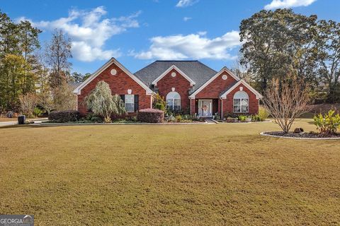 Photo of 12854 N Hill Drive, Hampton, GA 30228 (MLS # 10642674)