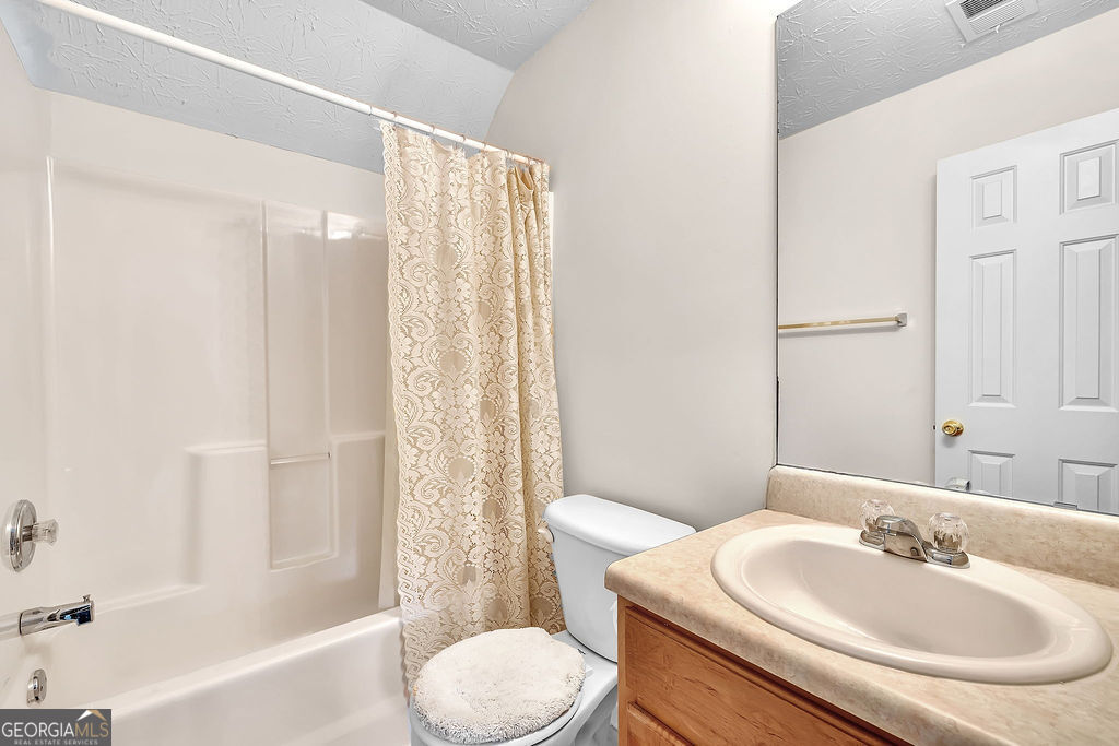 Hampton, Georgia 30228, United States, 4 Bedrooms Bedrooms, ,3 BathroomsBathrooms,Residential,Active,242536