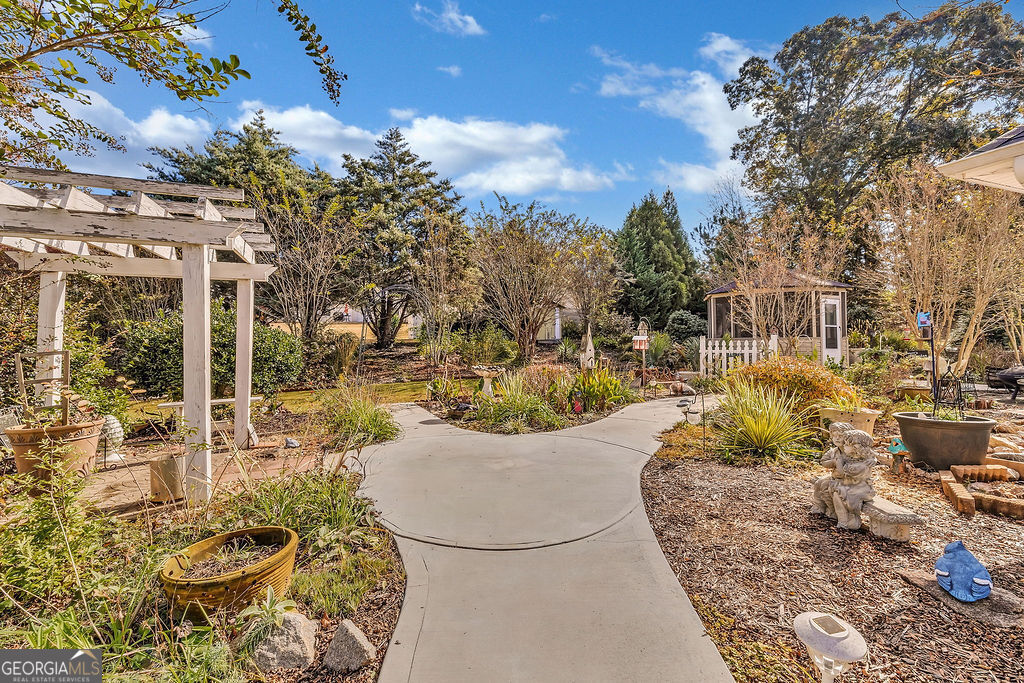 Hampton, Georgia 30228, United States, 4 Bedrooms Bedrooms, ,3 BathroomsBathrooms,Residential,Active,242536