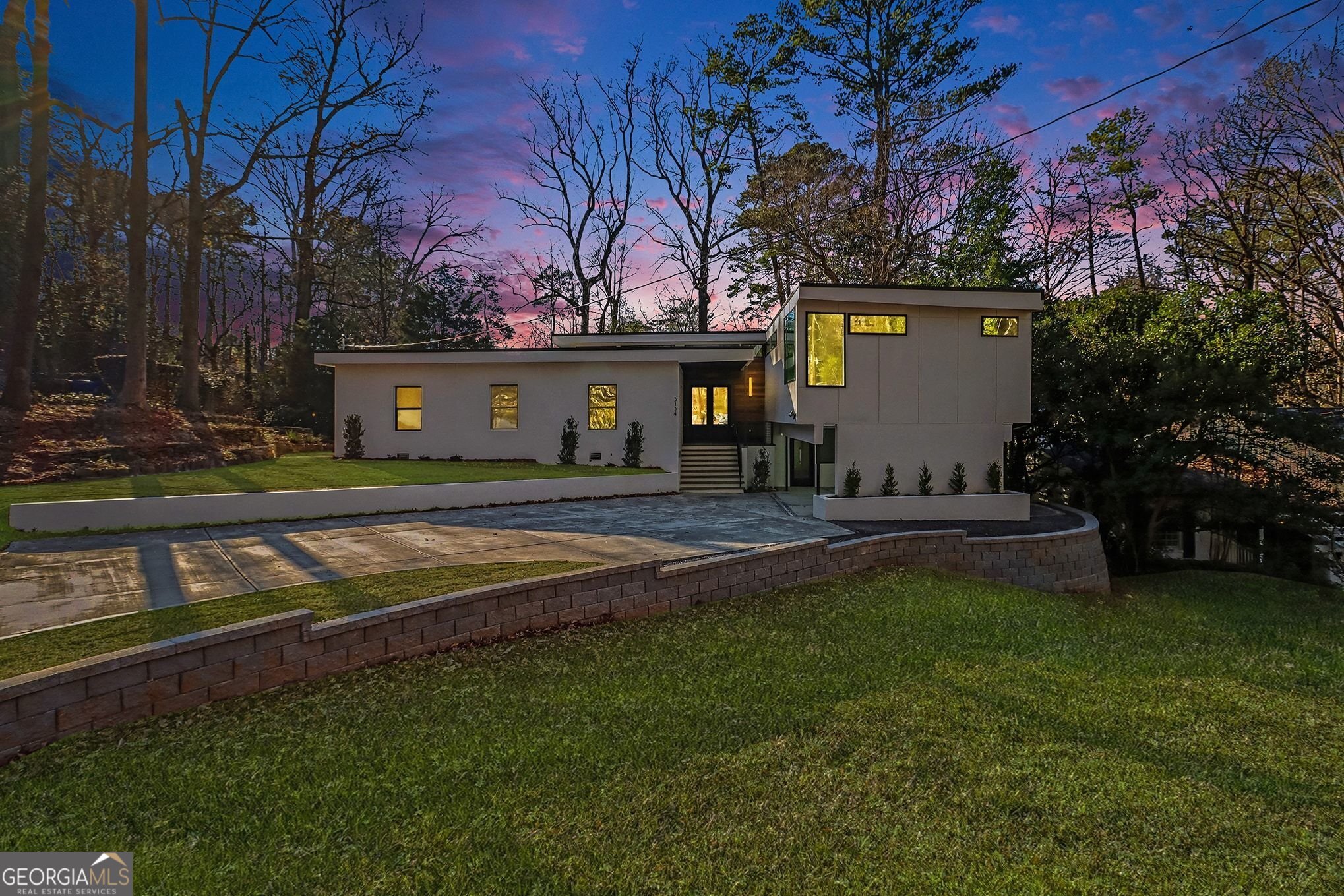 3134 W Roxboro RD NE