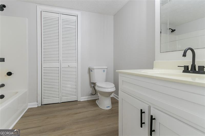 Macland Station - Residential