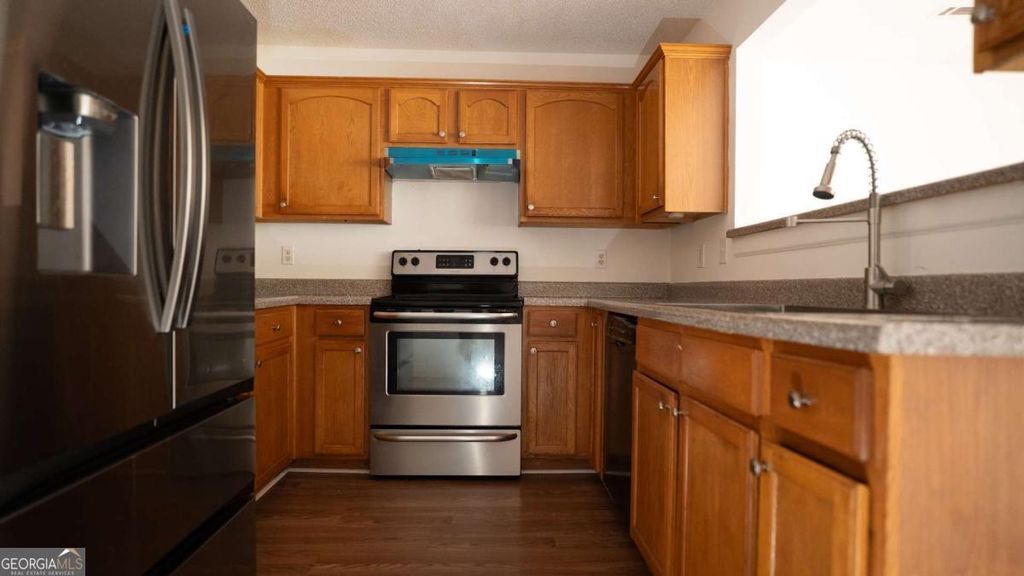 Photo of 605 Chase Lane, Mcdonough, GA 30253 (MLS # 10720362)