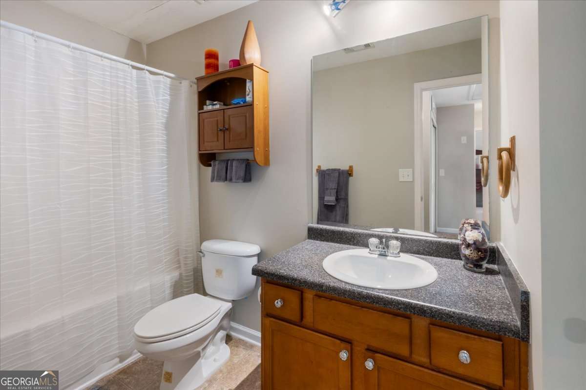 Creekside Manor - Residential