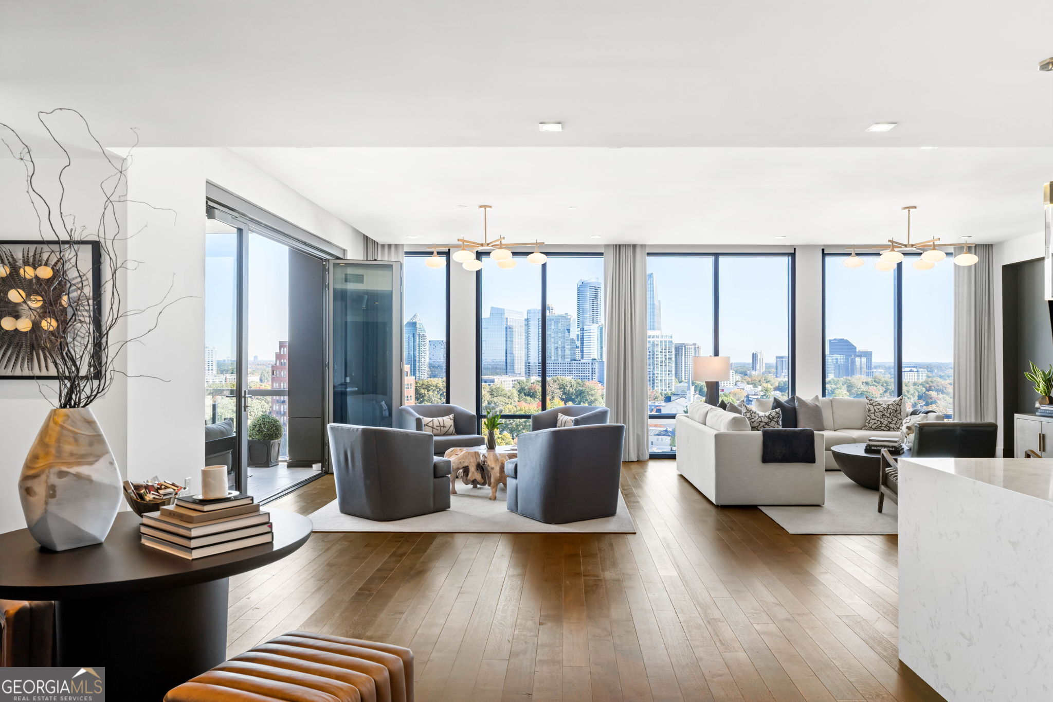 3107 Peachtree RD NE 1402