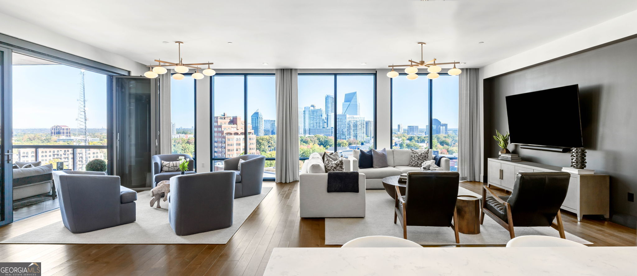 3107 Peachtree RD NE 1402