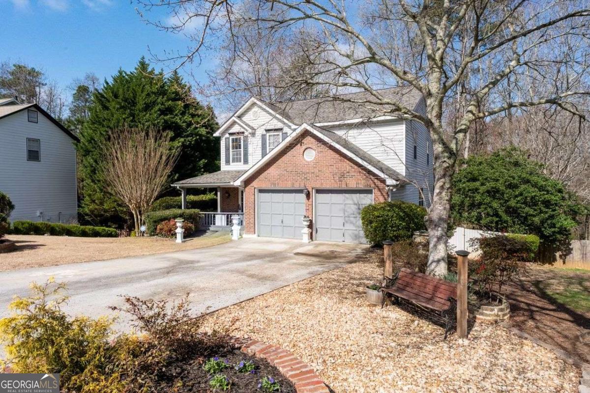 780 Walnut Creek DR NW