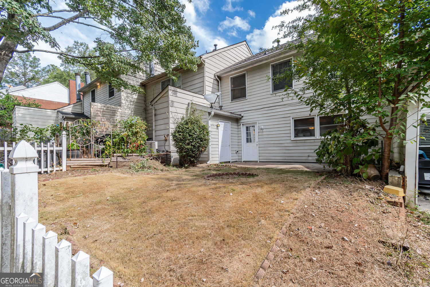 Roswell, Georgia 30076, United States, 2 Bedrooms Bedrooms, ,3 BathroomsBathrooms,Residential,Active,225384