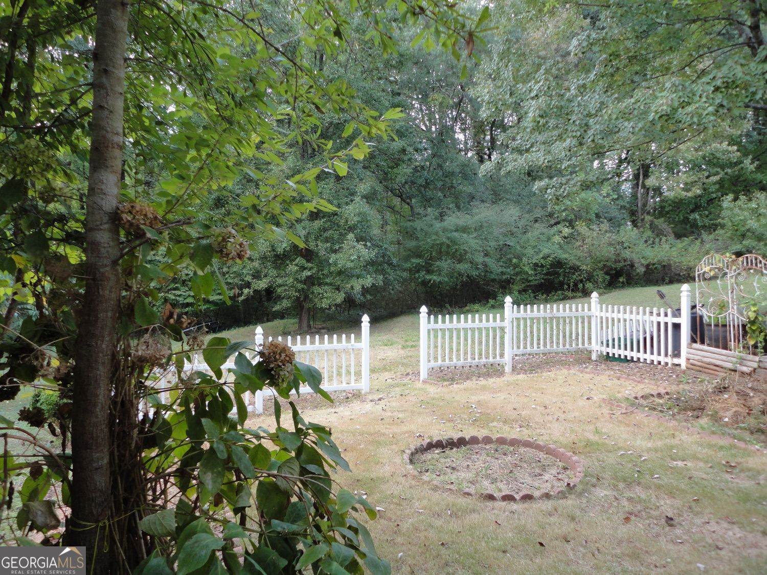 Roswell, Georgia 30076, United States, 2 Bedrooms Bedrooms, ,3 BathroomsBathrooms,Residential,Active,225384