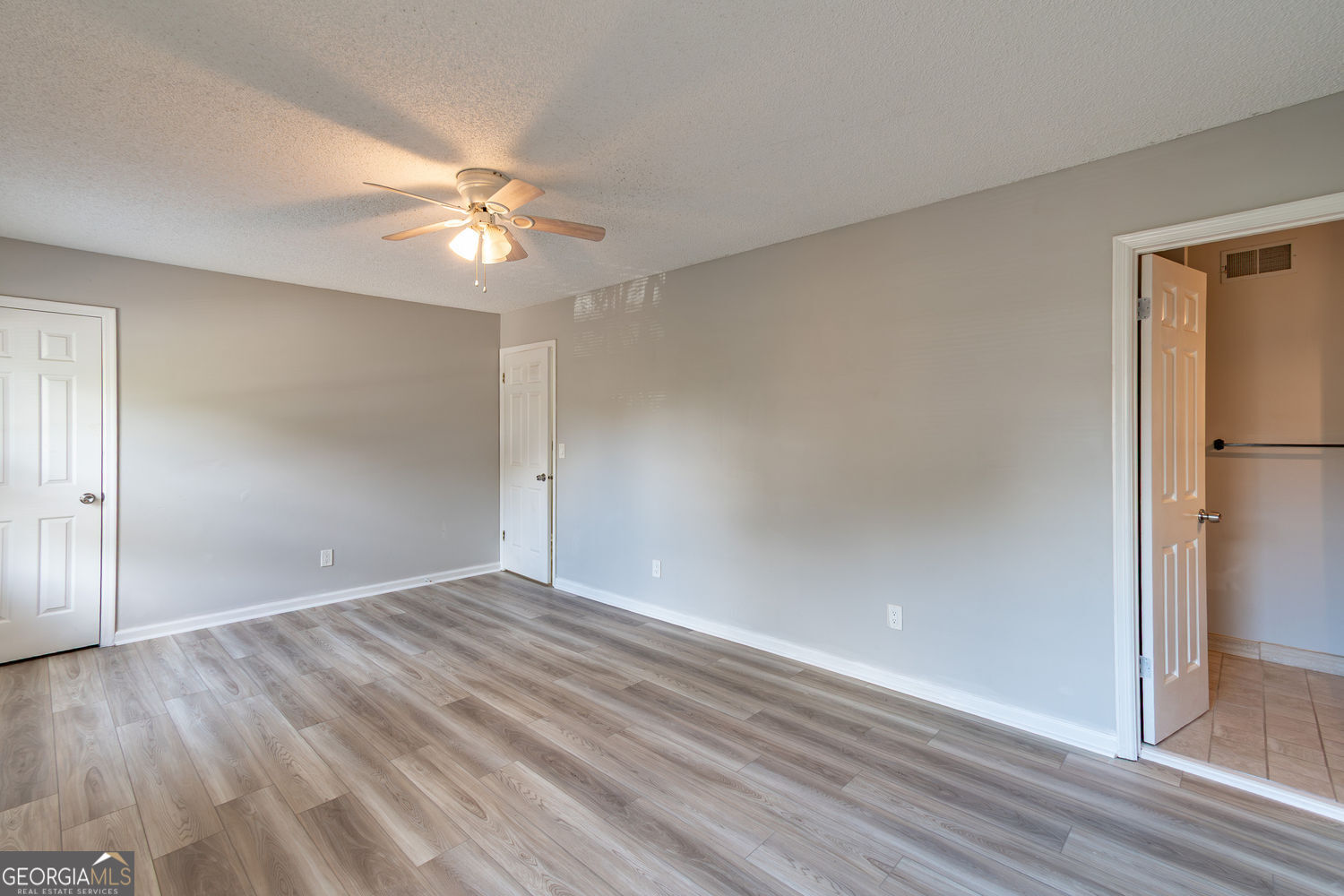 Roswell, Georgia 30076, United States, 2 Bedrooms Bedrooms, ,3 BathroomsBathrooms,Residential,Active,225384