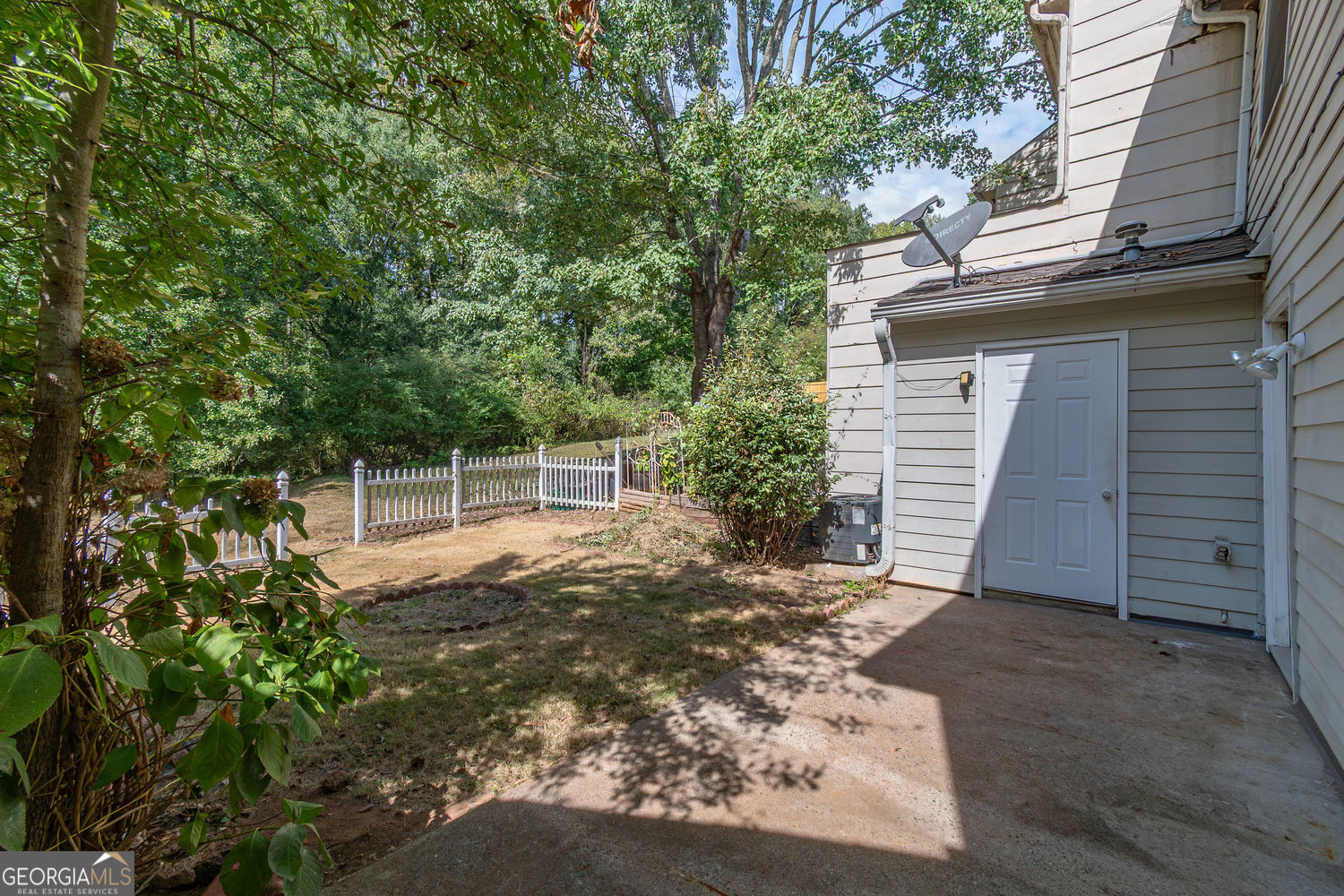 Roswell, Georgia 30076, United States, 2 Bedrooms Bedrooms, ,3 BathroomsBathrooms,Residential,Active,225384