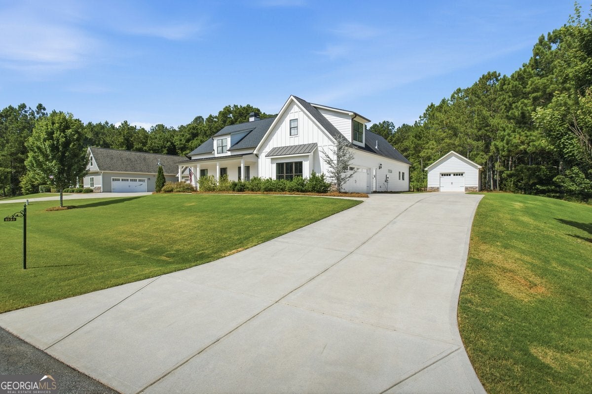 1030 Windsor Creek DR
