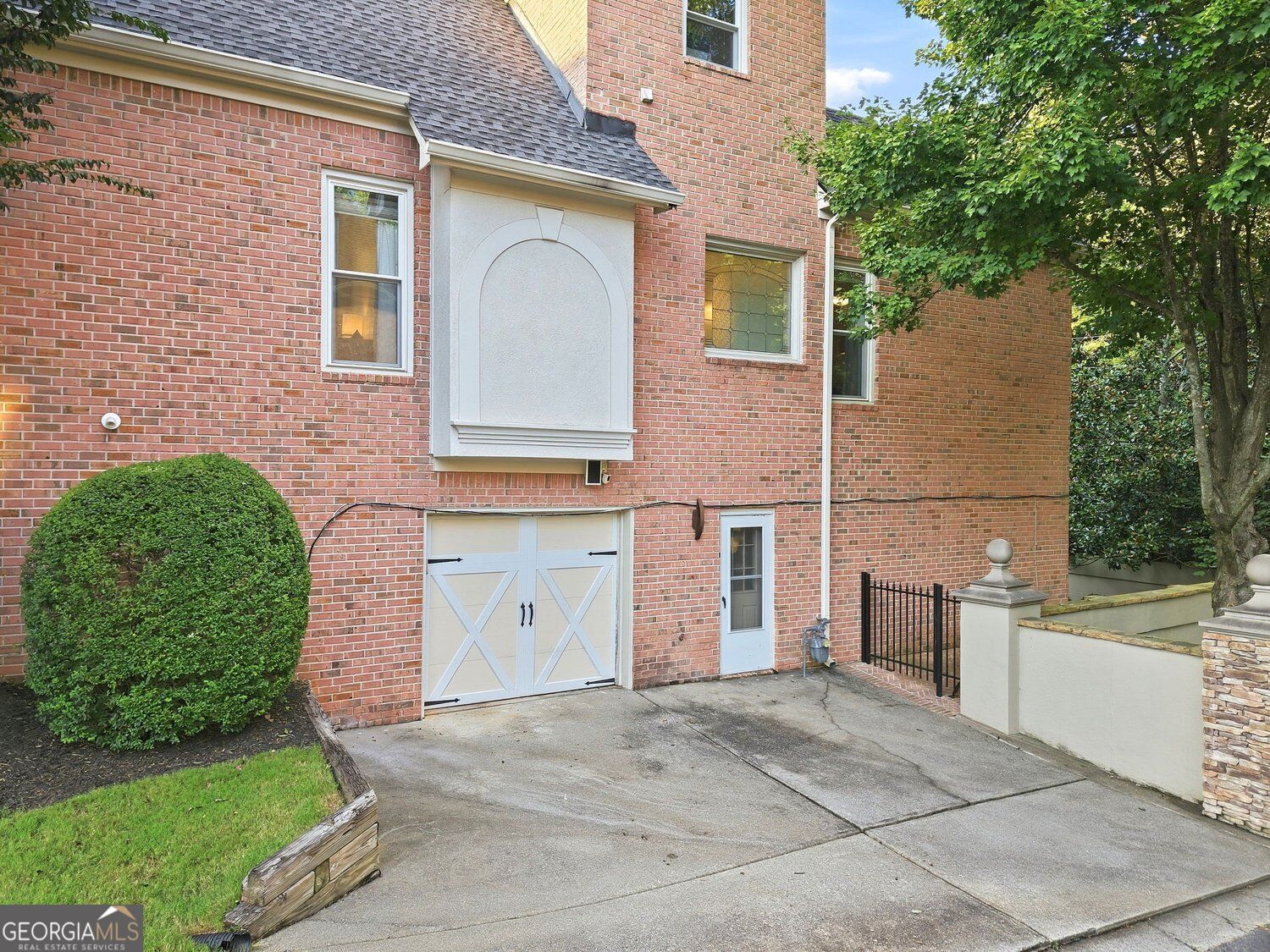 1250 Austin Glen DR