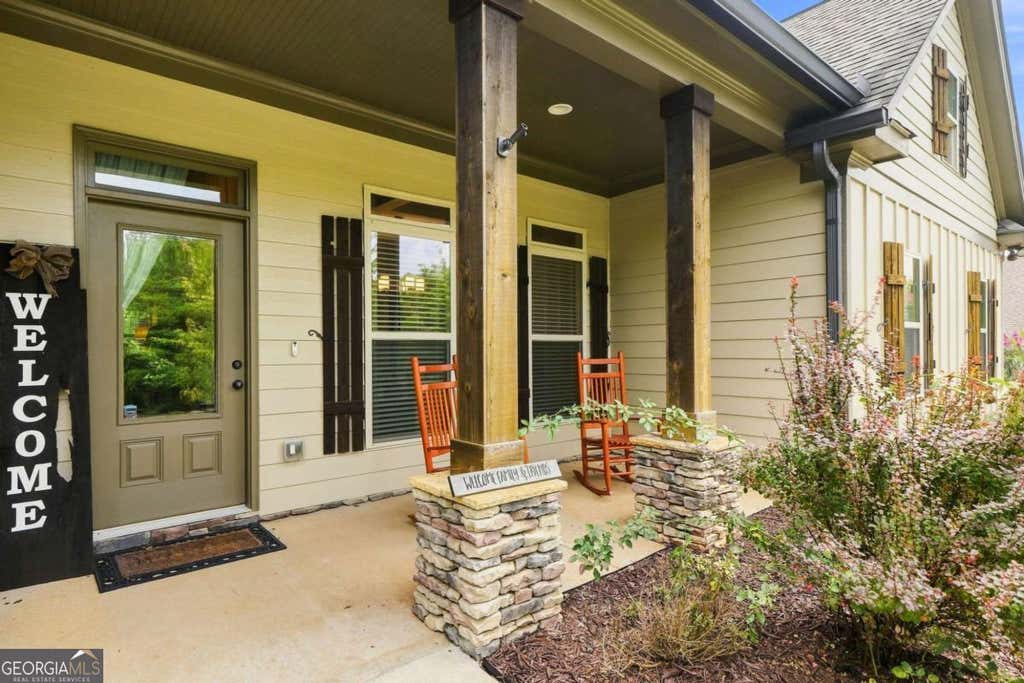 Photo of 941 Whistler Lane, Canton, GA 30114 (MLS # 10825110)