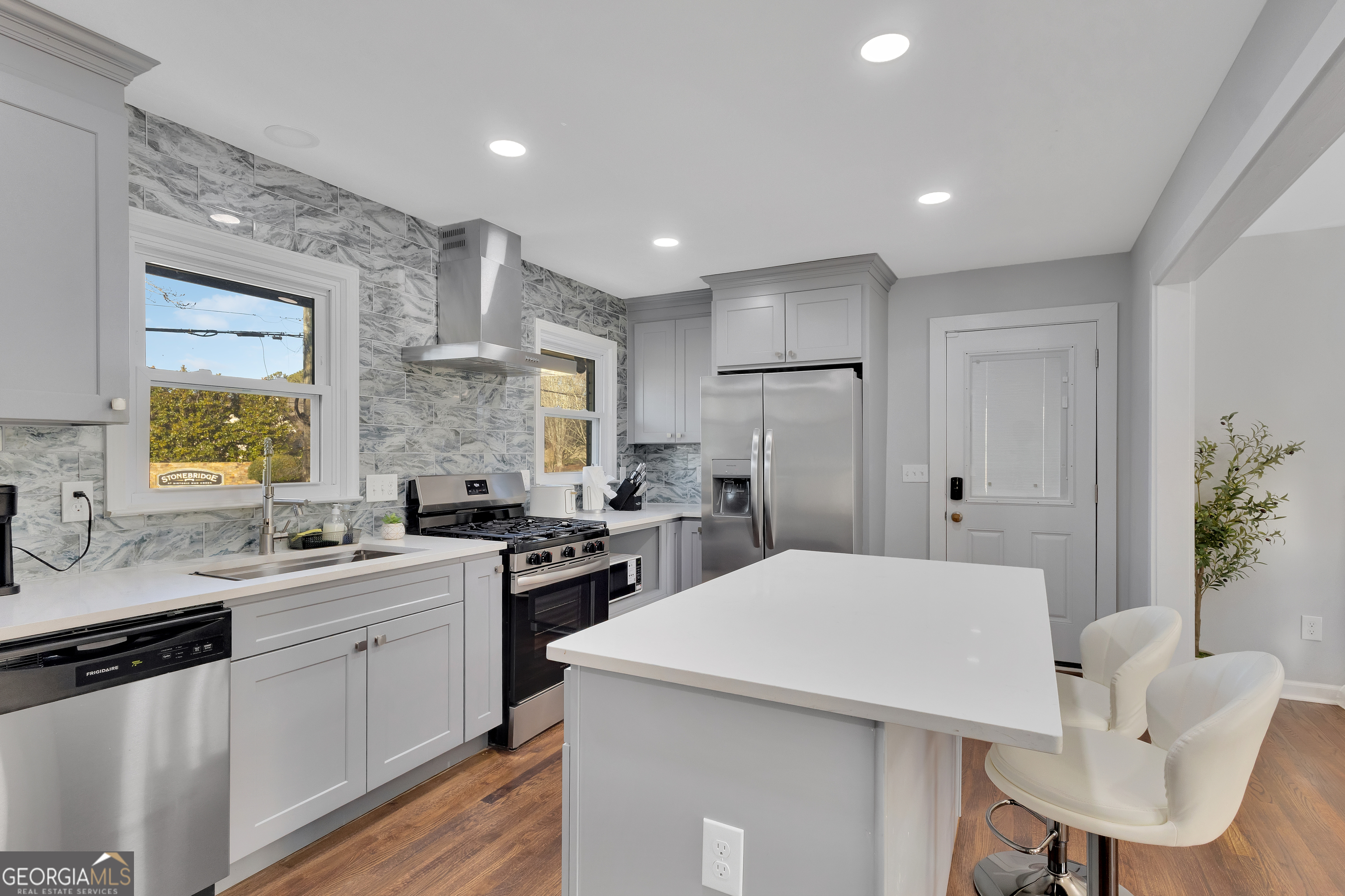 399 W Sandtown RD SW