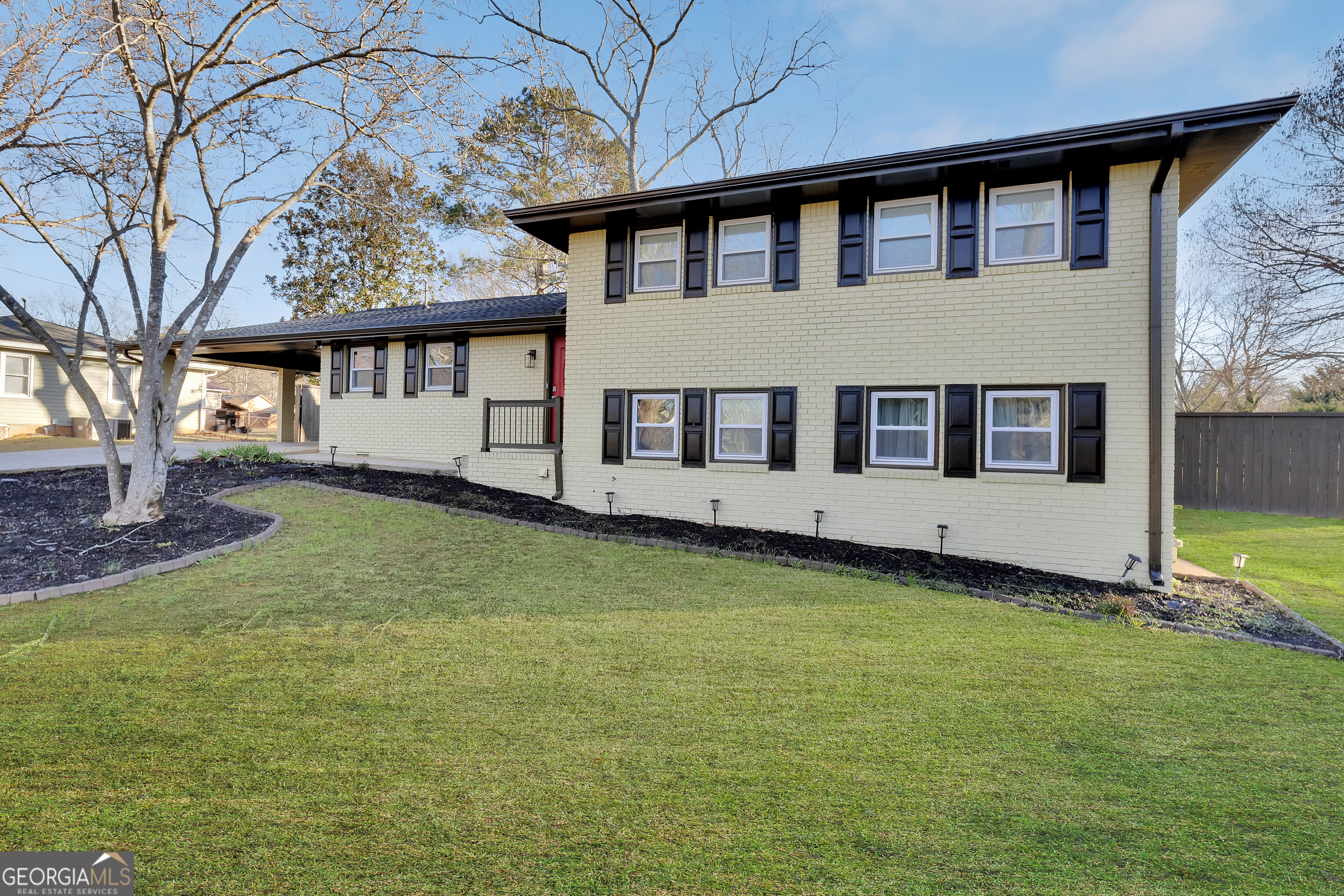 399 W Sandtown RD SW