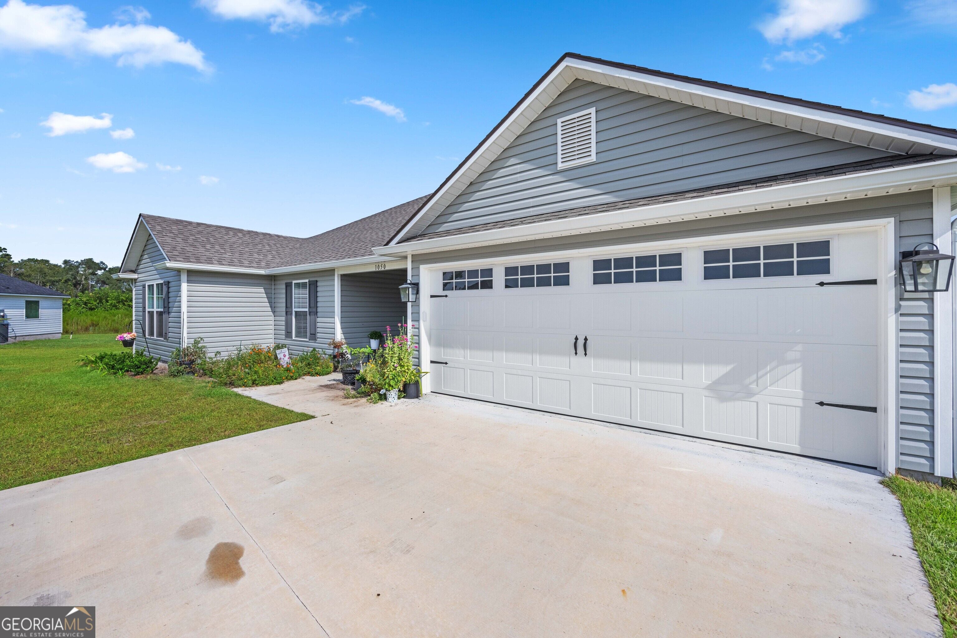 1050 Mary Nell CT