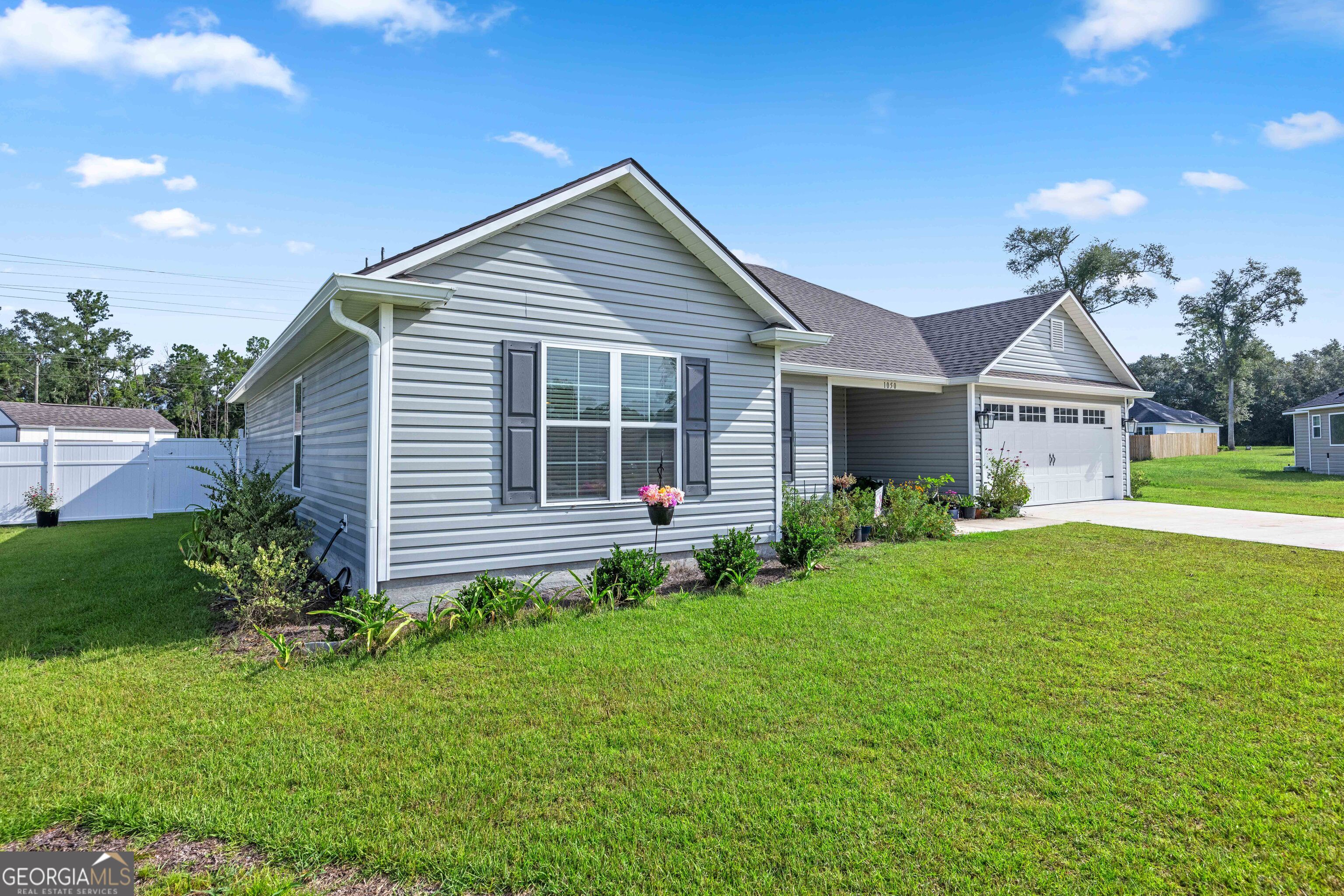 1050 Mary Nell CT