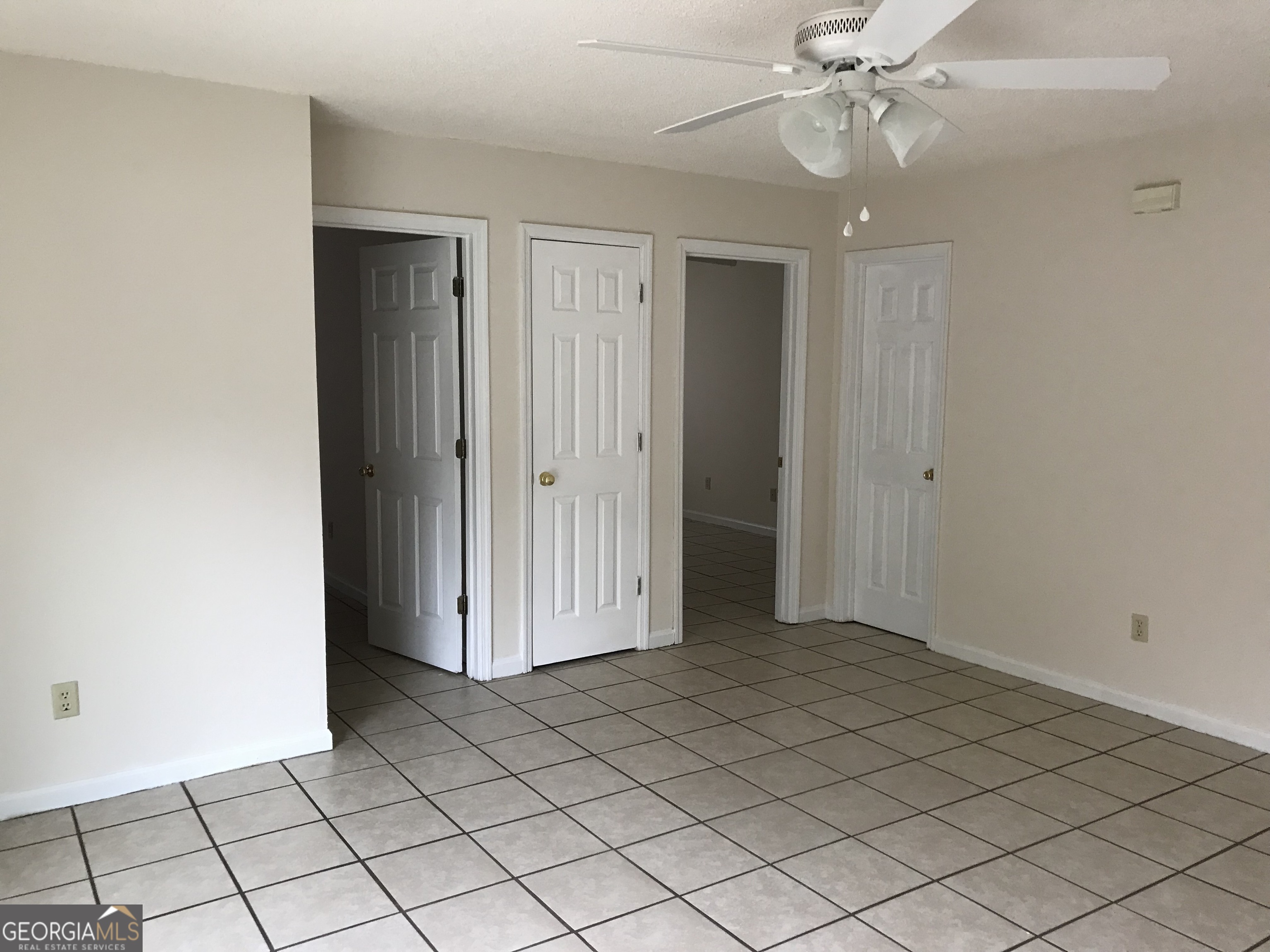 531 S Arizona ST