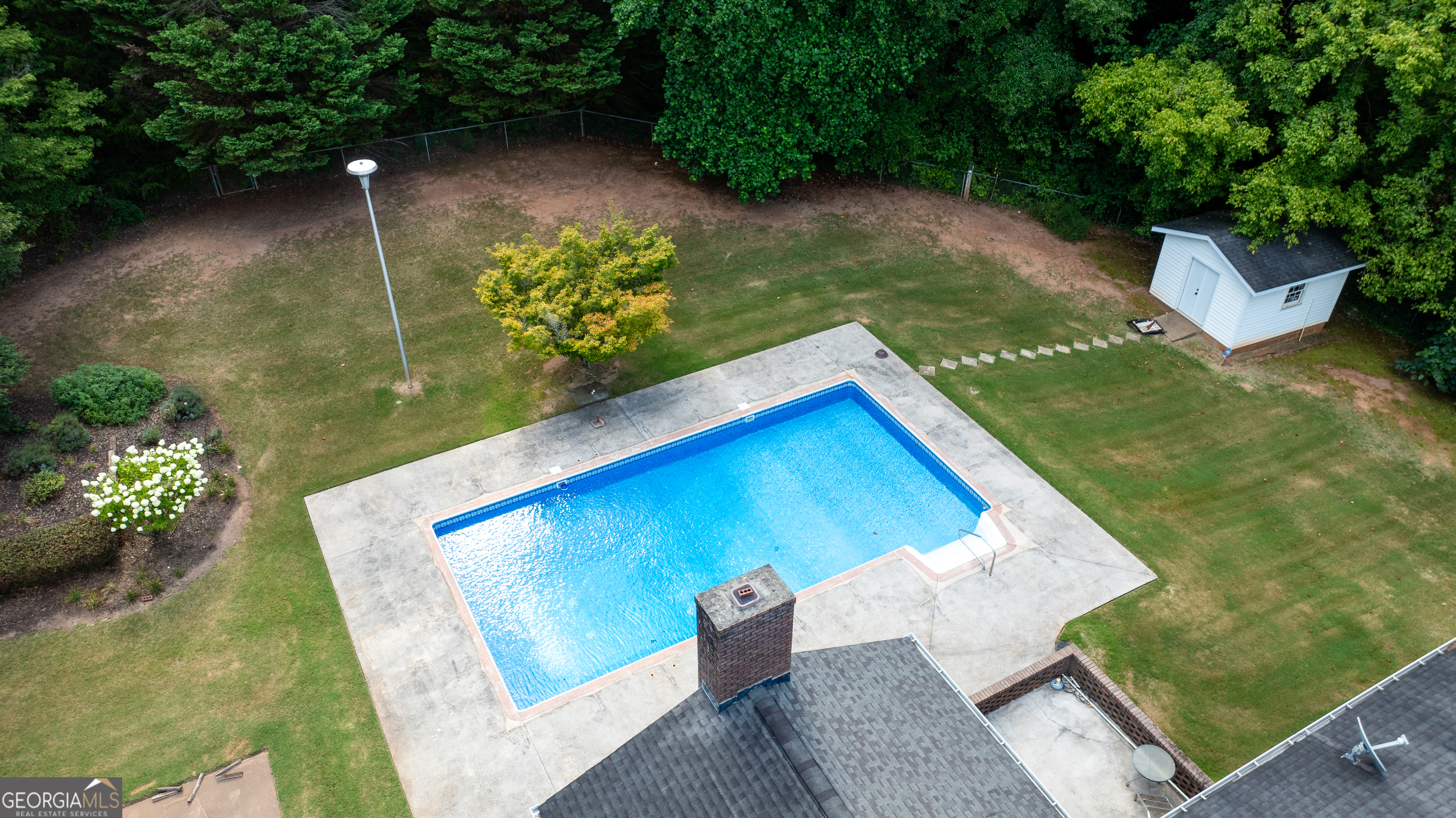 432 Dickson DR