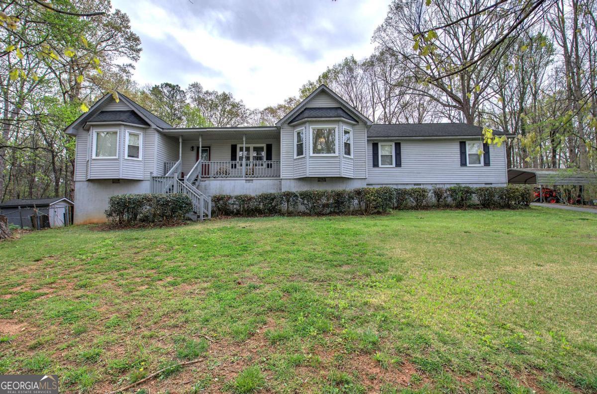 65 Gaddis RD NW
