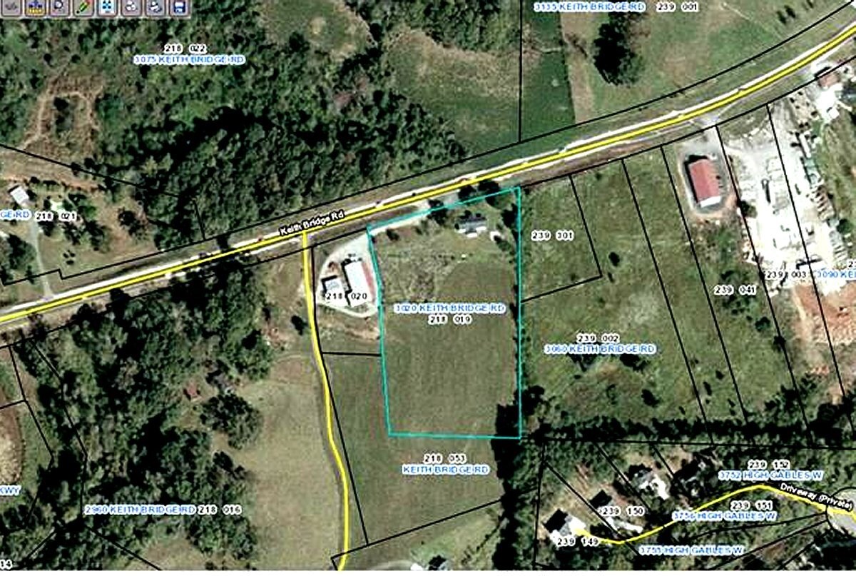 Rapidly growing commercial district conveniently located directly off of GA Hwy 400 at exit 17. Approximately 4.87 acres of raw land with around 360 feet of frontage on heavily traveled Keith Bridge Road/Hwy 306. Some neighboring anchor stores include AutoZone, RaceTrac, Ingles, Kroger, Zaxbys, McDonalds, Wendys, Taco Bell. Excellent location for restaurant, bank, shopping center or similar business. This high visibility property is just north of Downtown Cumming and just south of North Georgia Premium Outlets. Located just off of GA Hwy 400; one of the main North-South commuter highways in Metro Atlanta. Forsyth County continues to be one of the fastest growing counties in the country and the wealthiest in Georgia.
