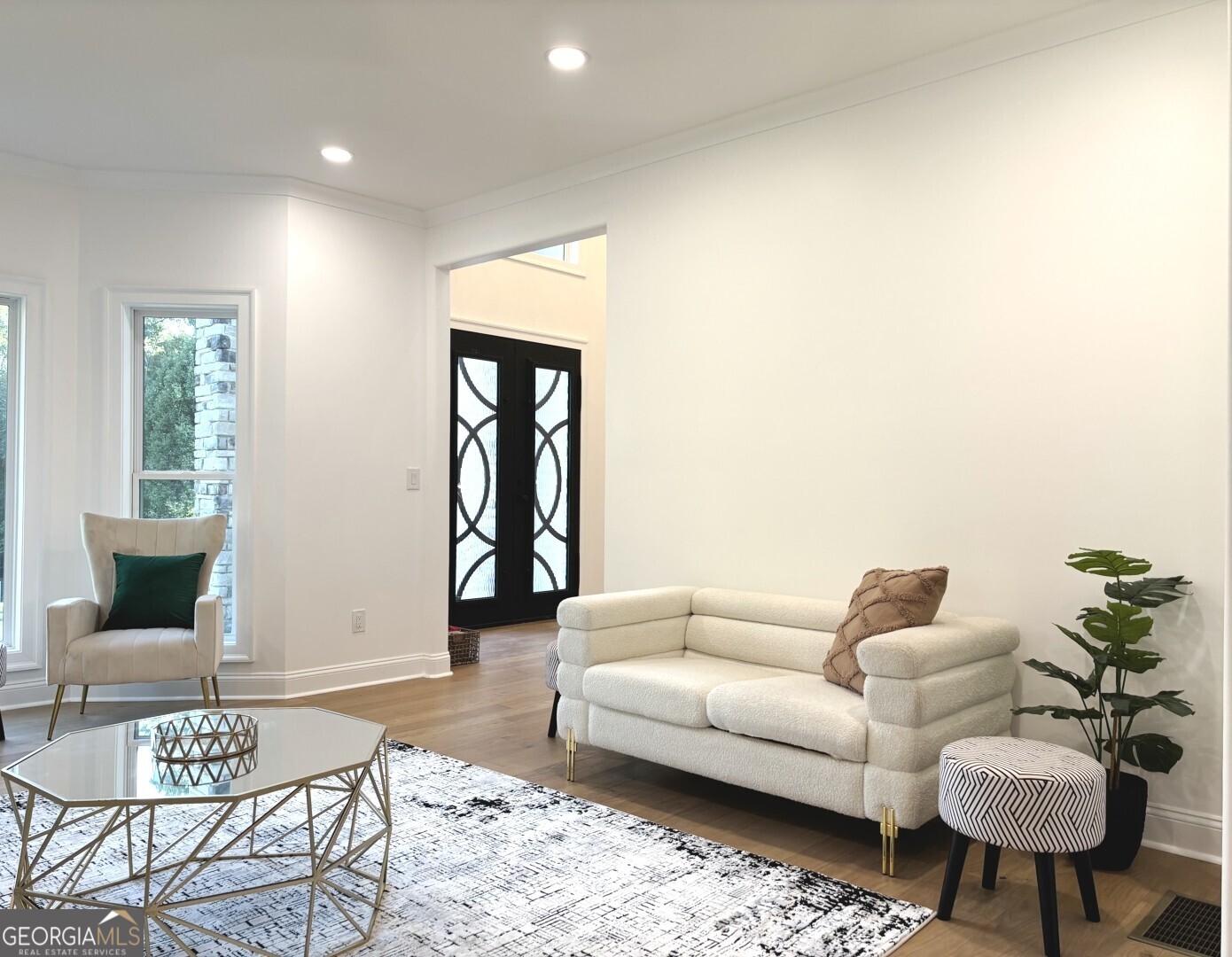 409 SAINT SURREY WAY