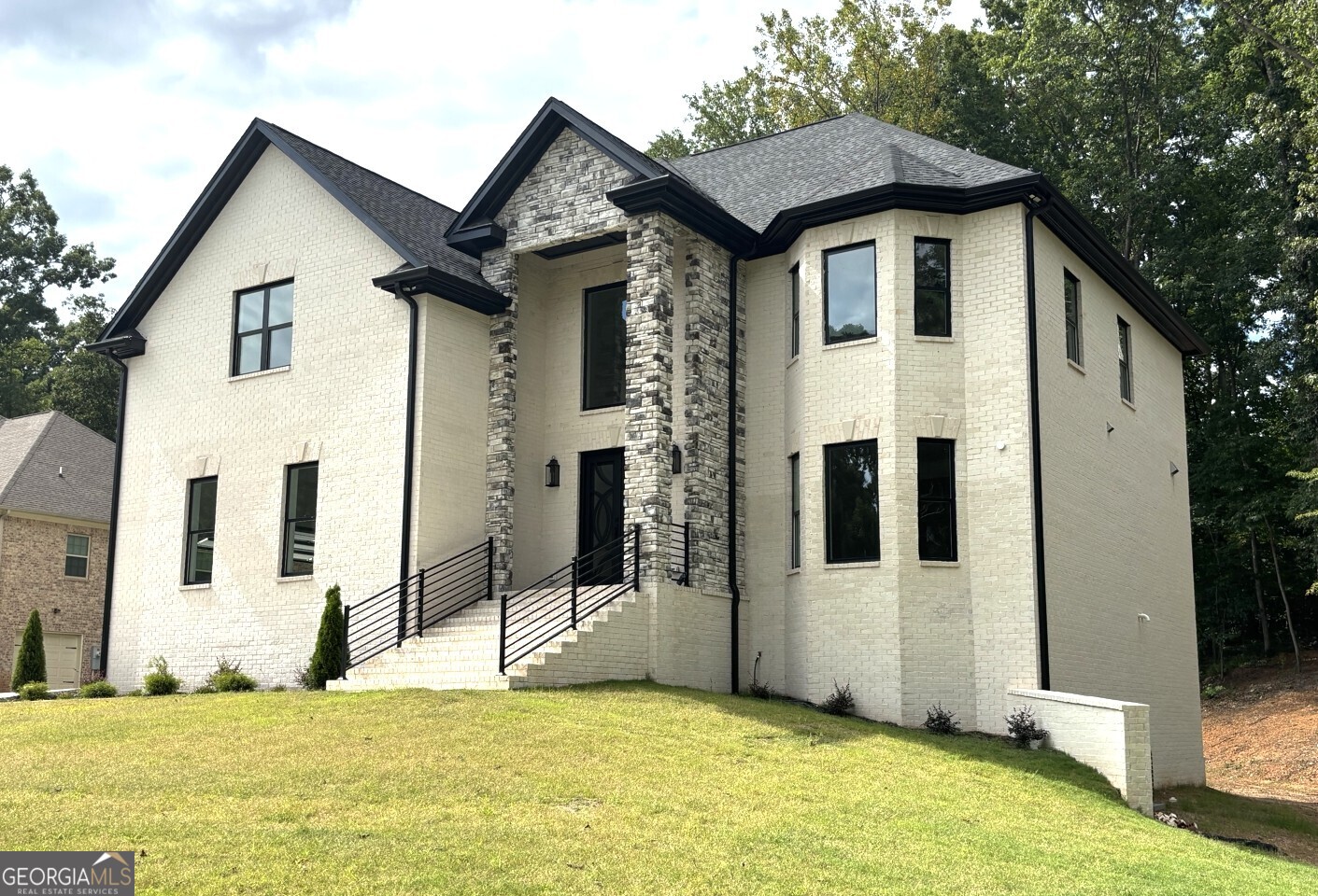 409 SAINT SURREY WAY