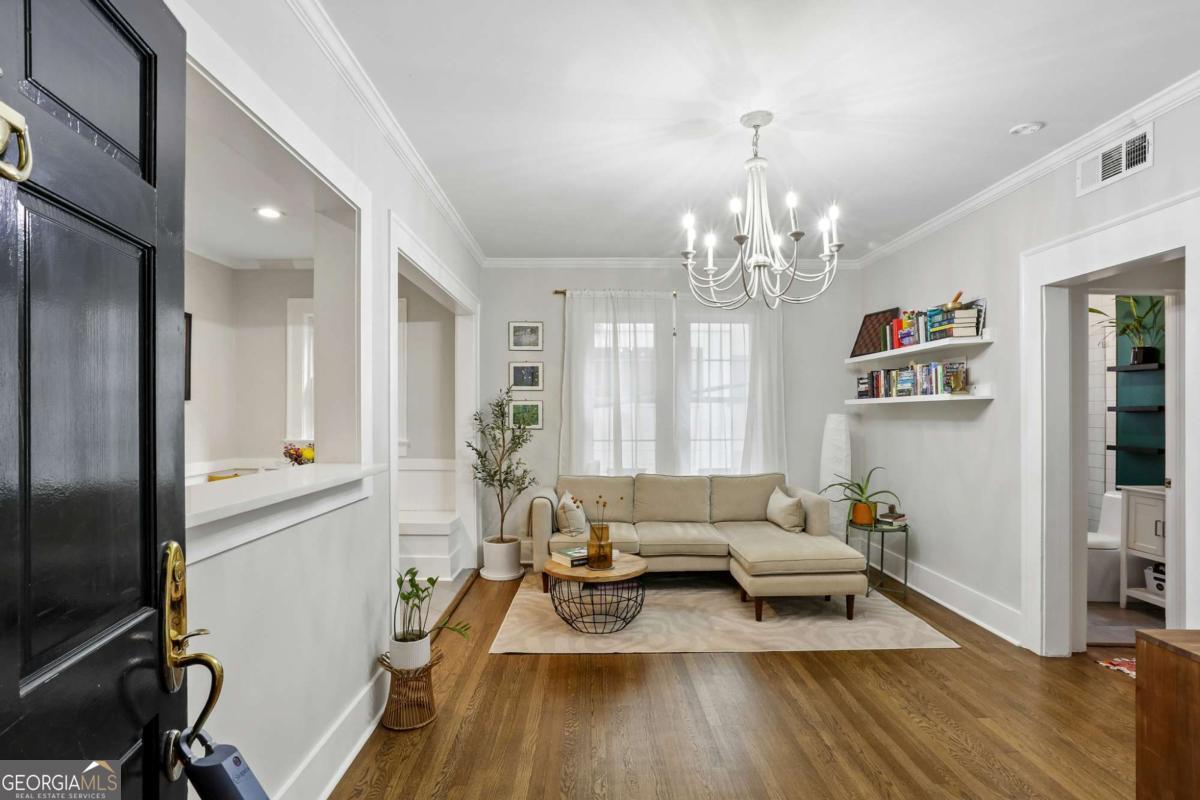 242 12th ST NE 16