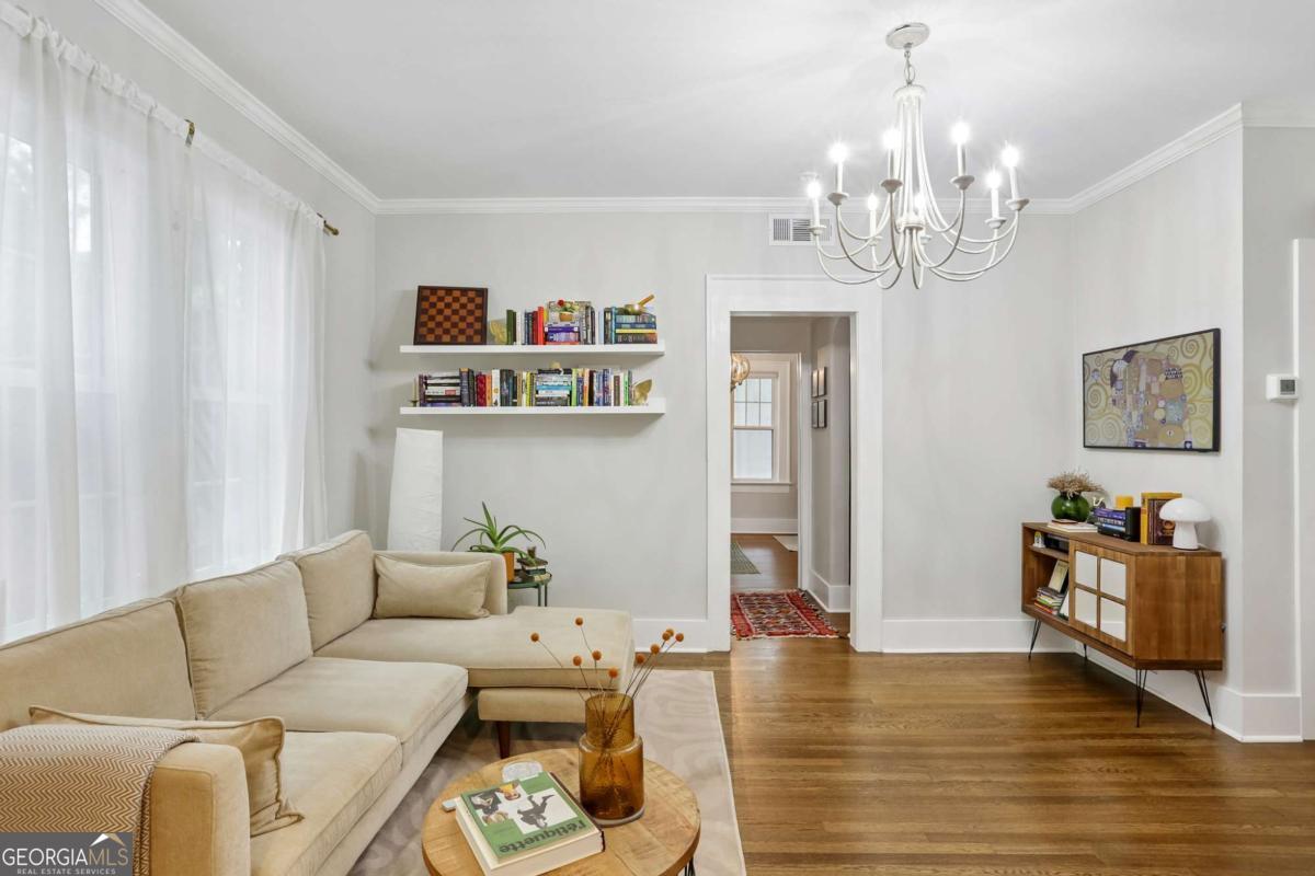 242 12th ST NE 16