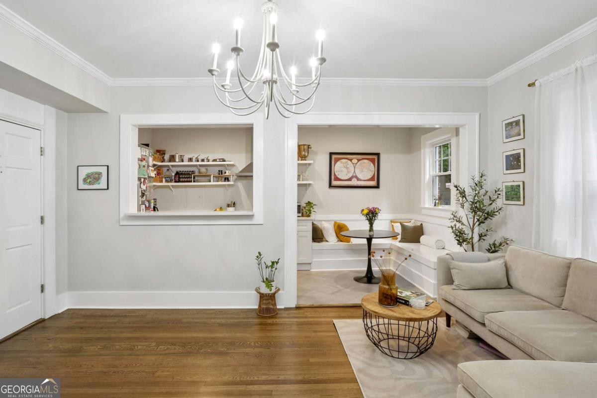 242 12th ST NE 16