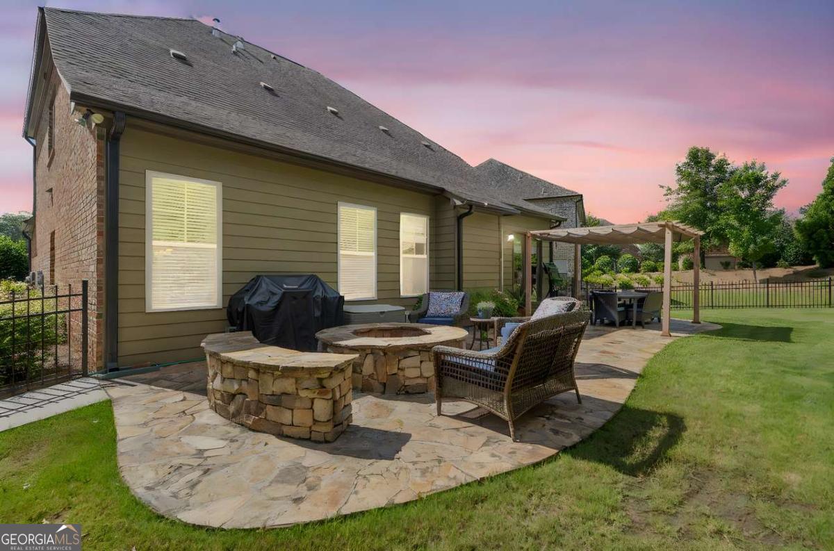3015 ARBOR SONG CT