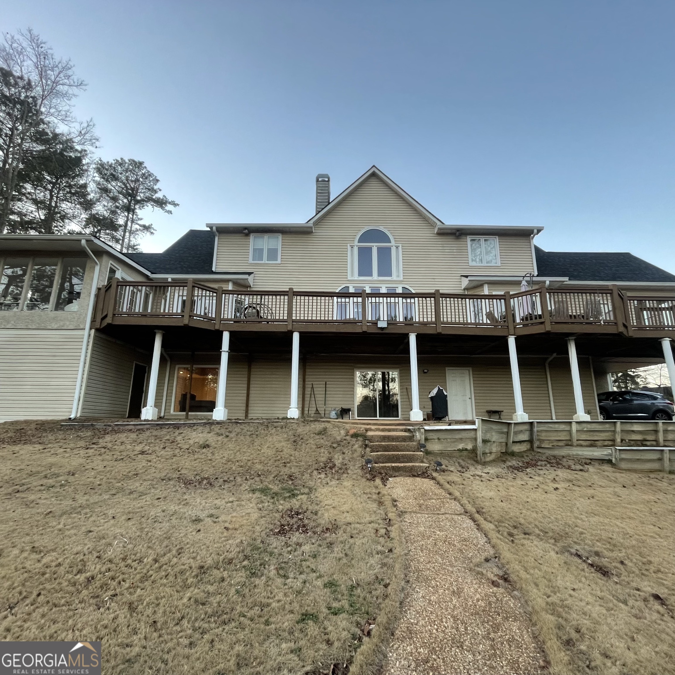 3051 NE North Tower WAY