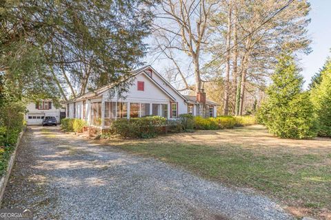 2756 Stone RD East Point GA 30344