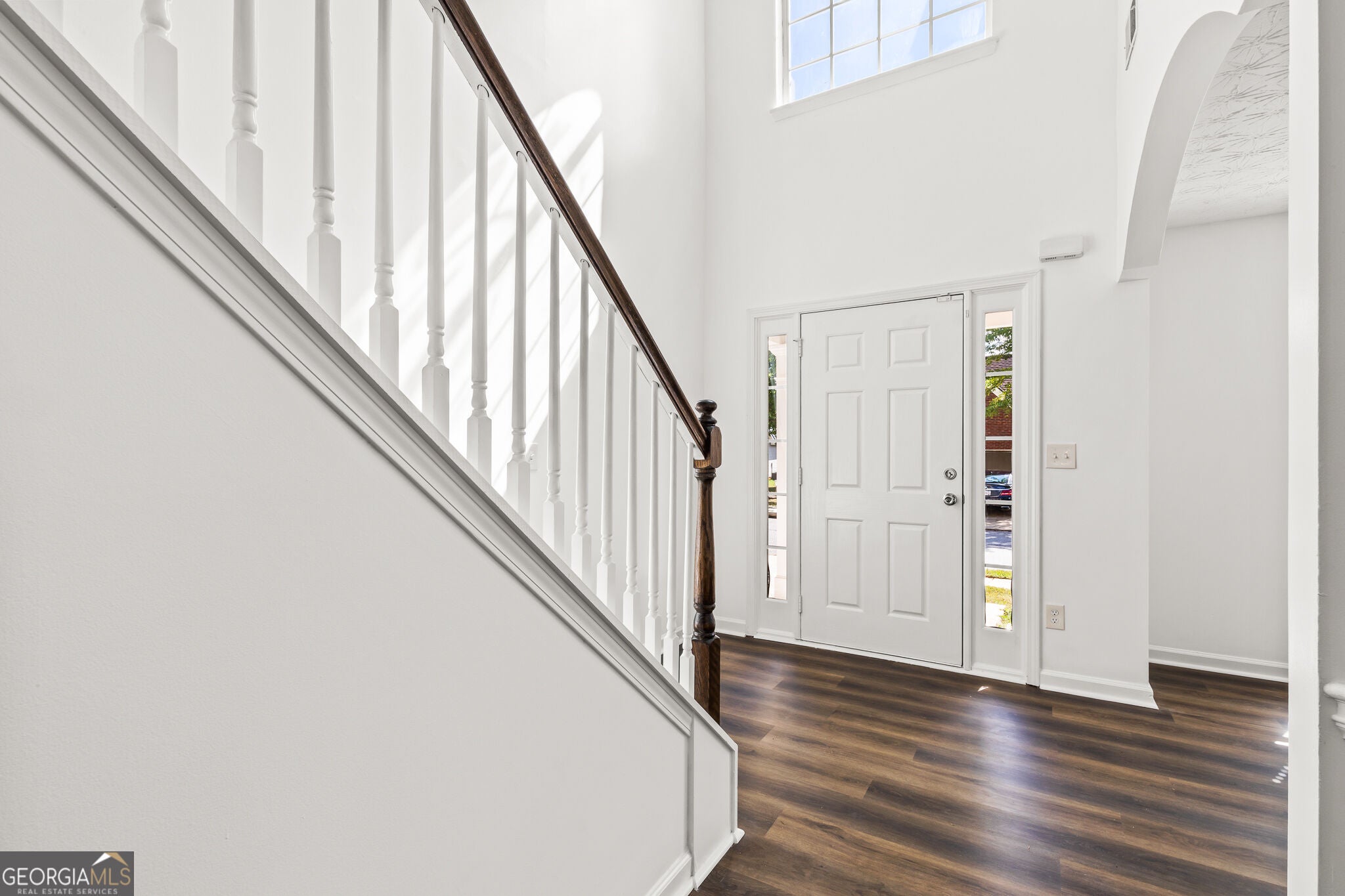 18 Belmont Park LN