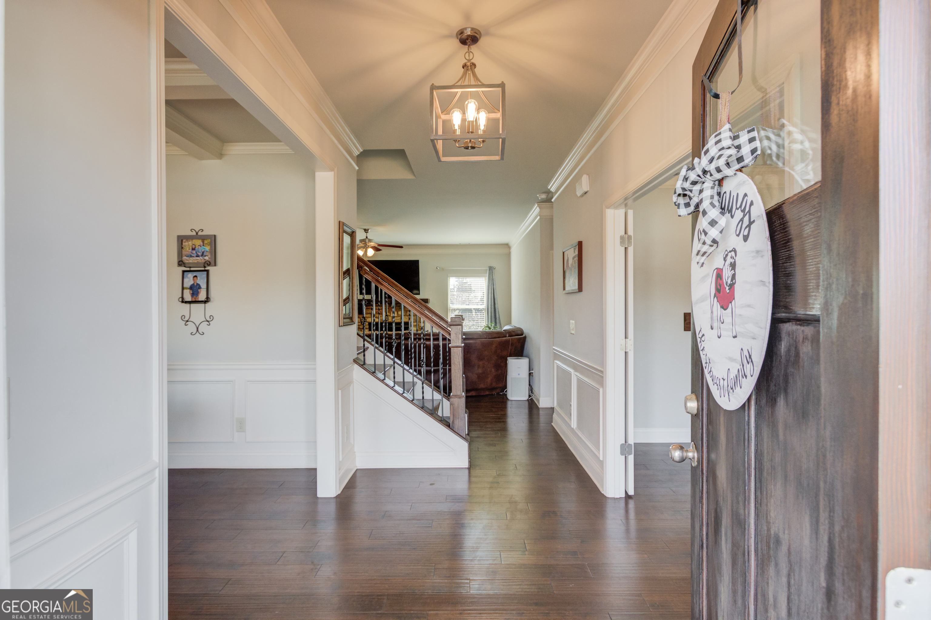 561 James Madison CT