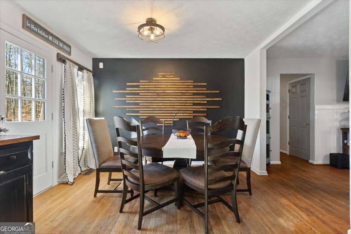 1468 Trinity Church RD