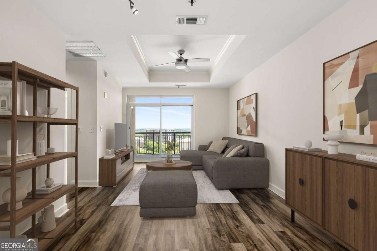 325 E Paces Ferry RD NE 1704