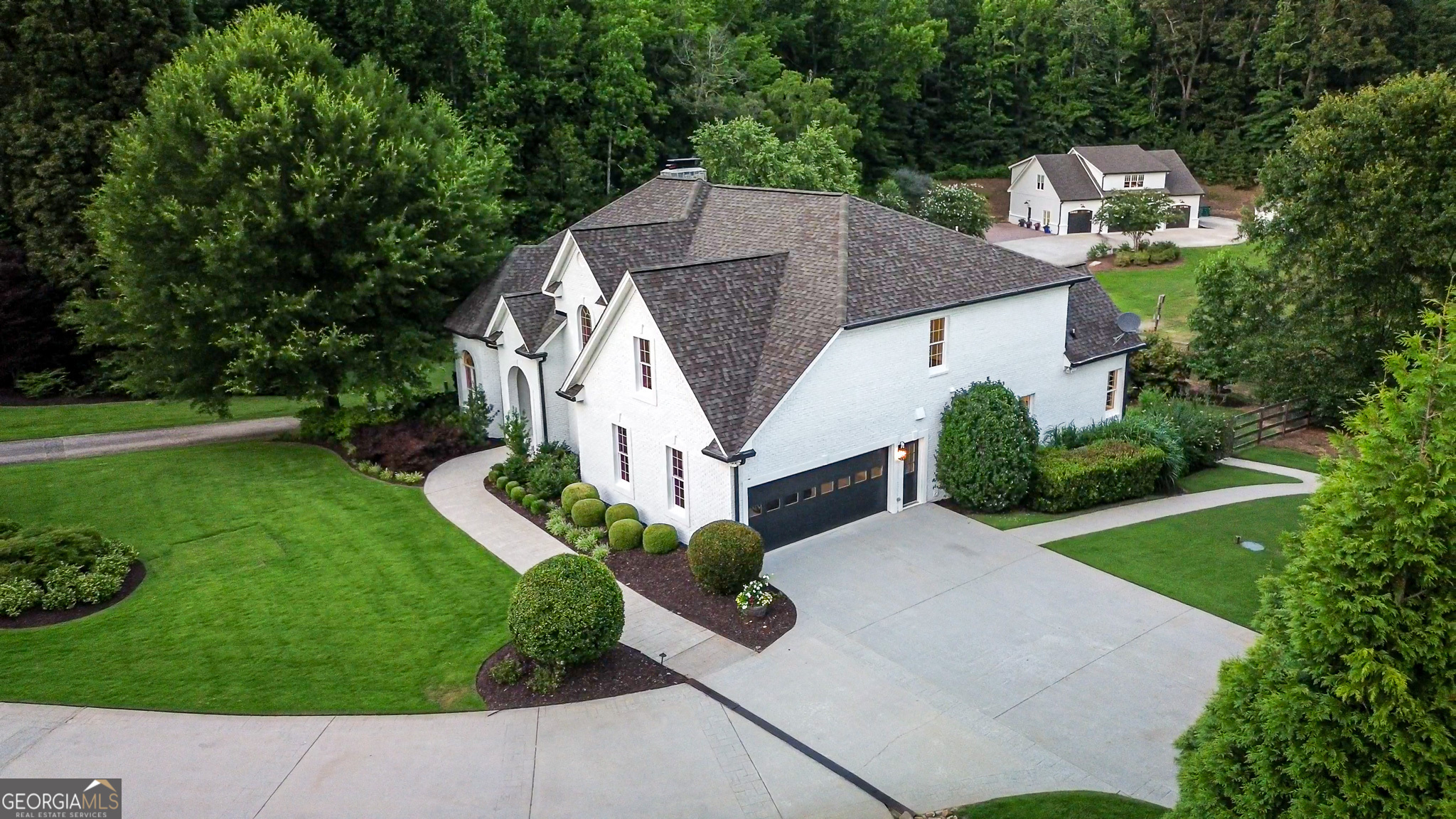 590 Arthur RD