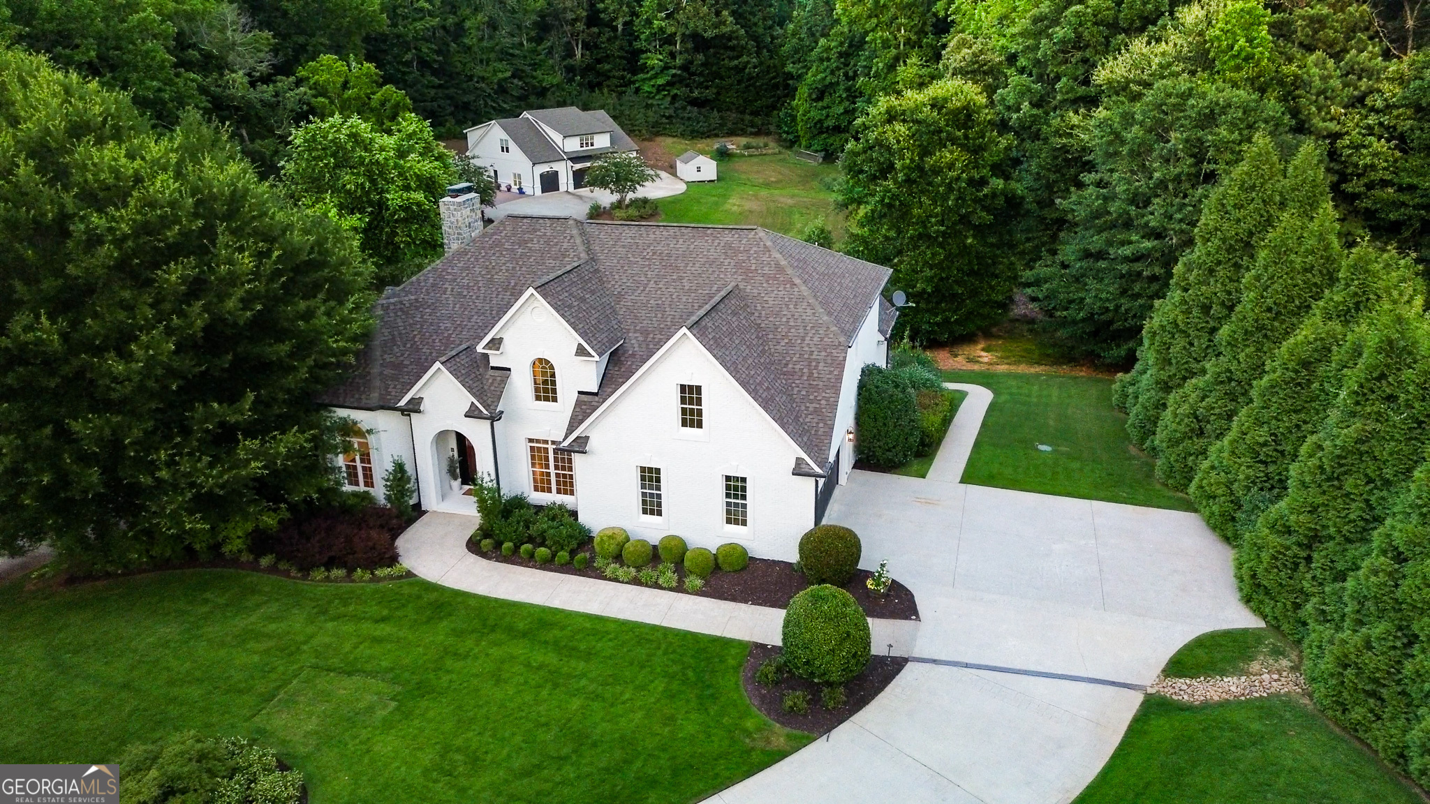 590 Arthur RD