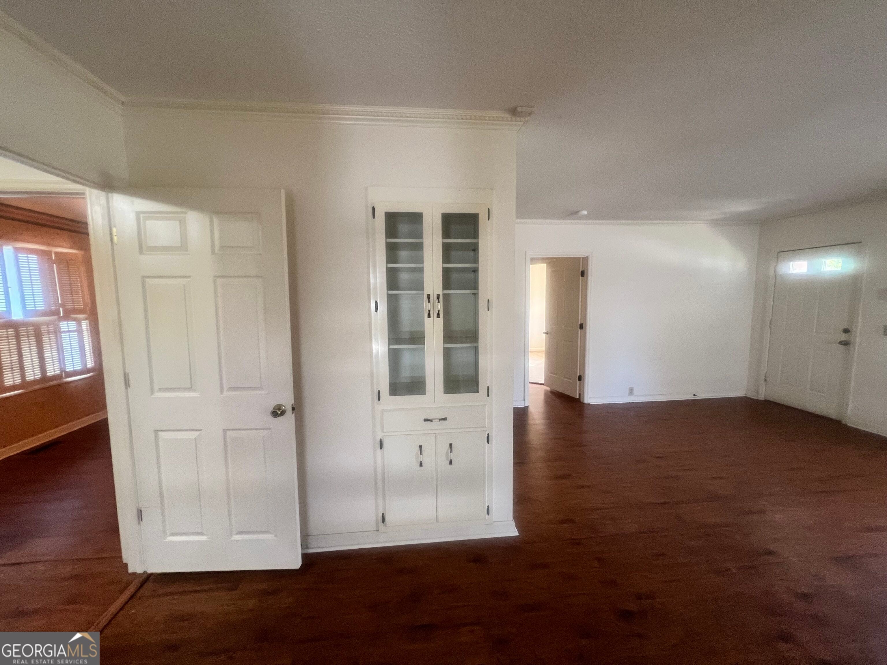 127 W Stuart AVE