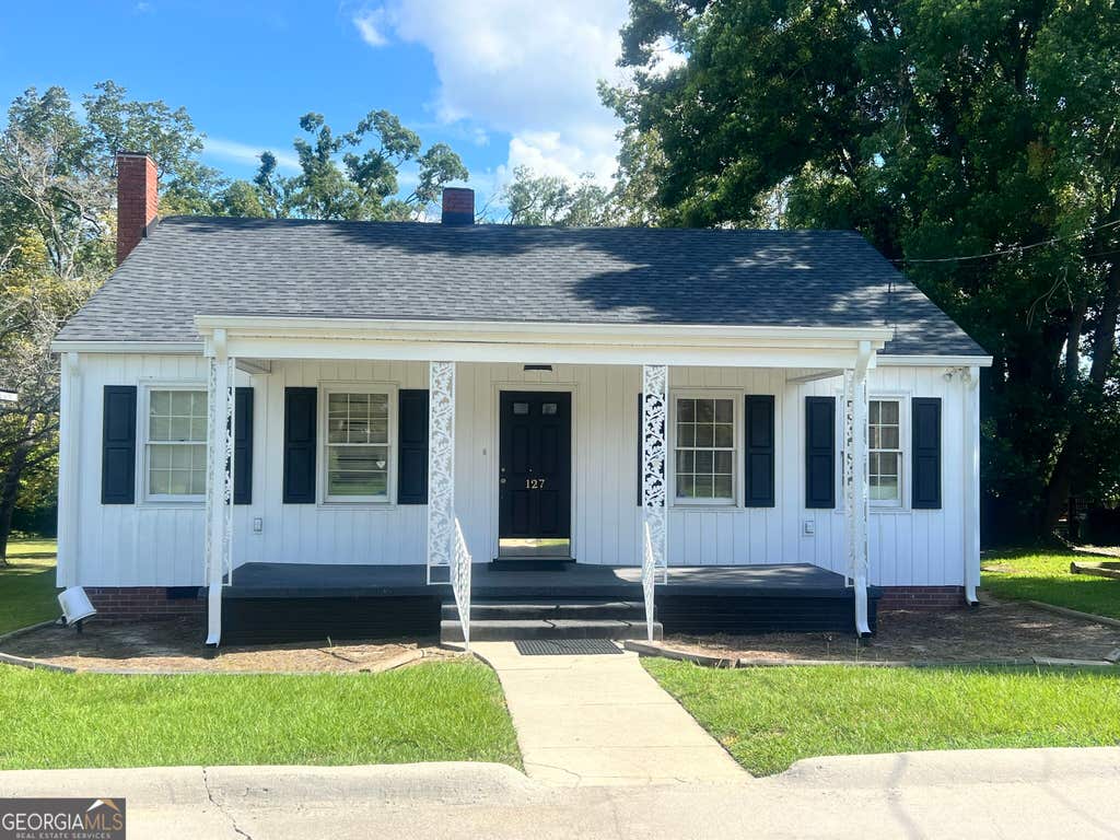 Photo of 127 W Stuart Avenue, Lyons, GA 30436 (MLS # 10823091)