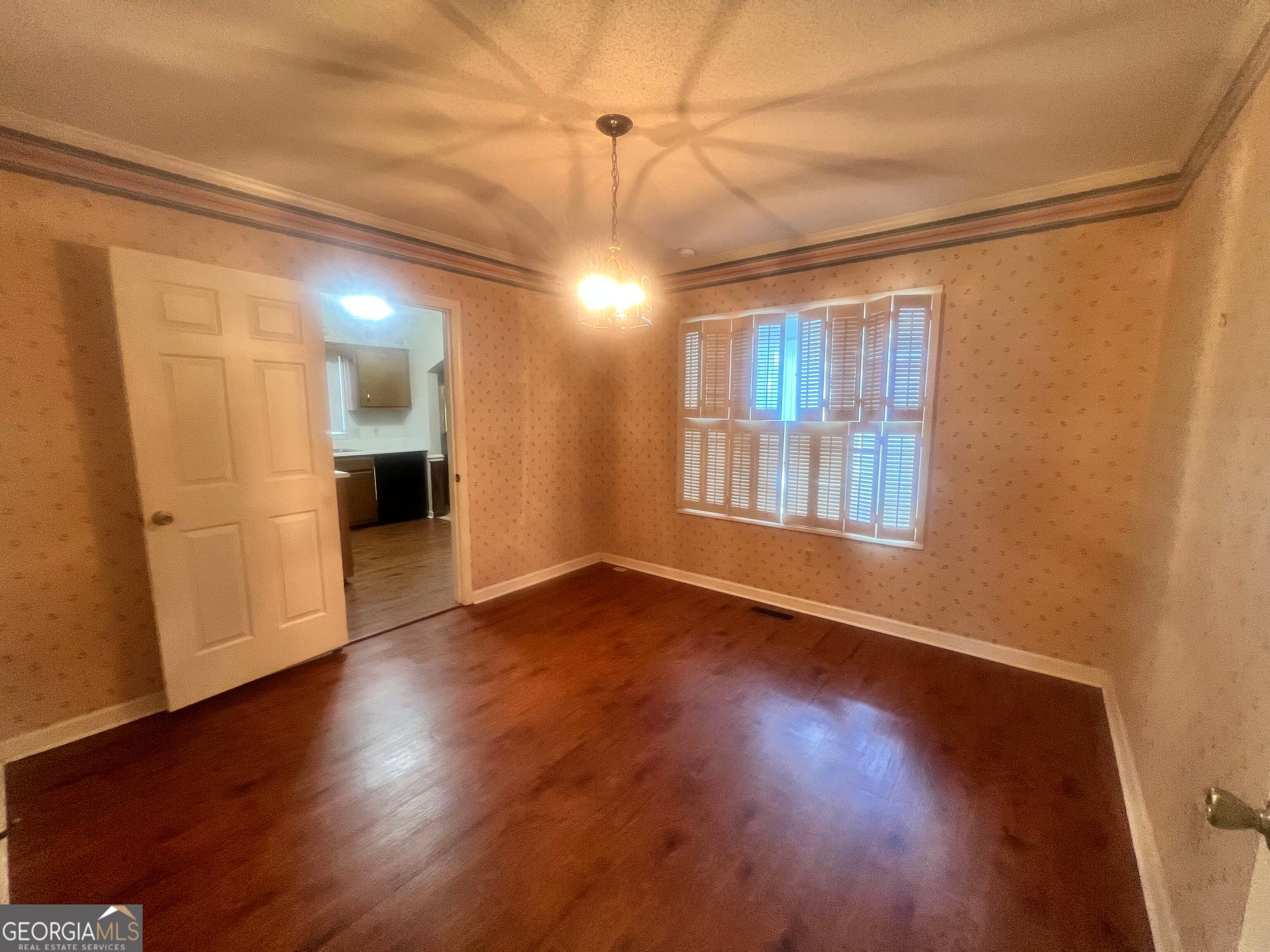 127 W Stuart AVE