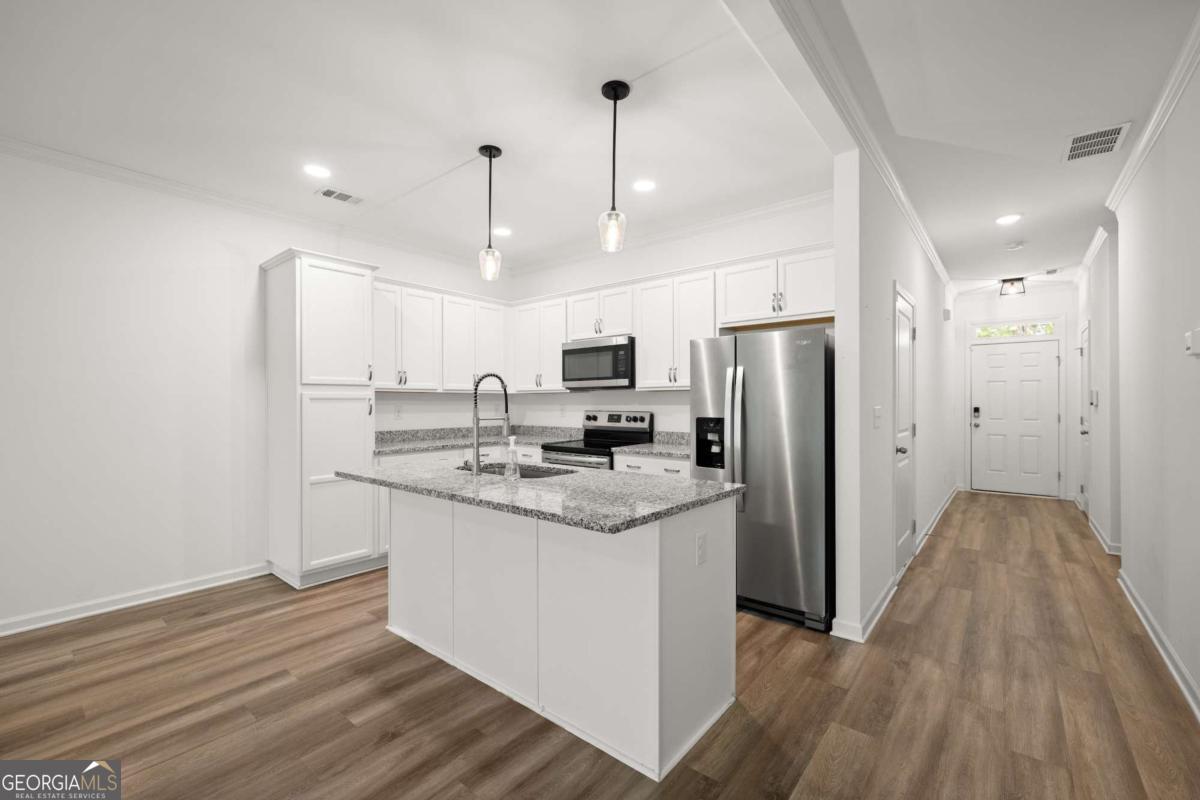 1536 Bluff Valley CIR