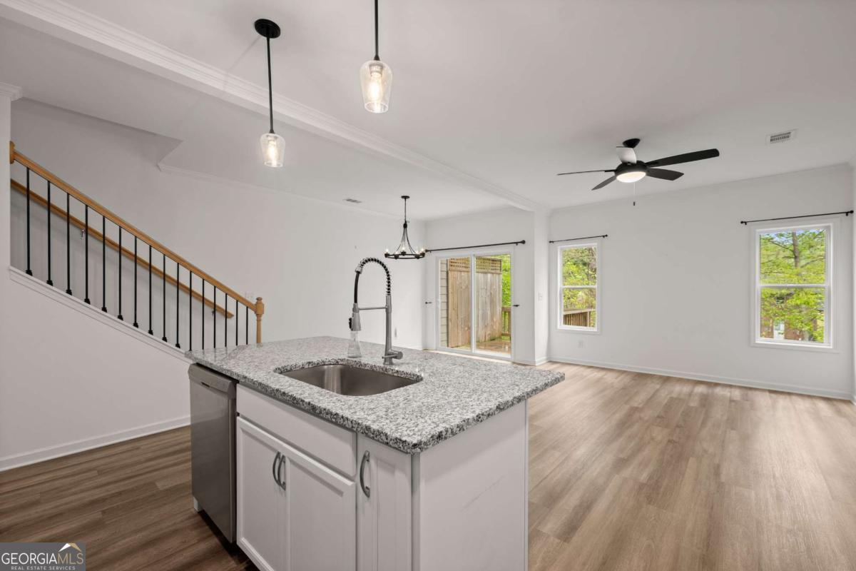 1536 Bluff Valley CIR