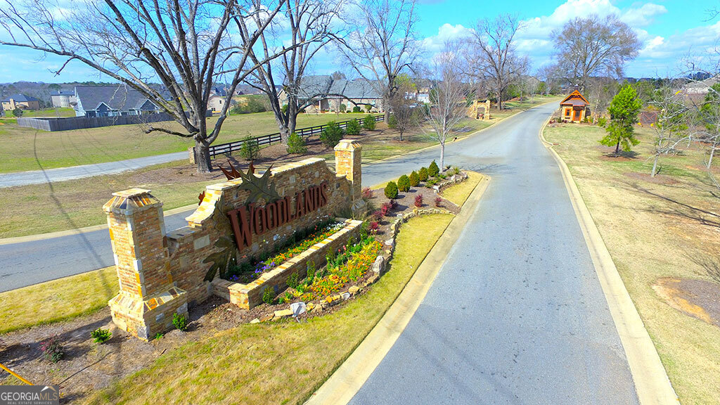 202 Emberwood WAY