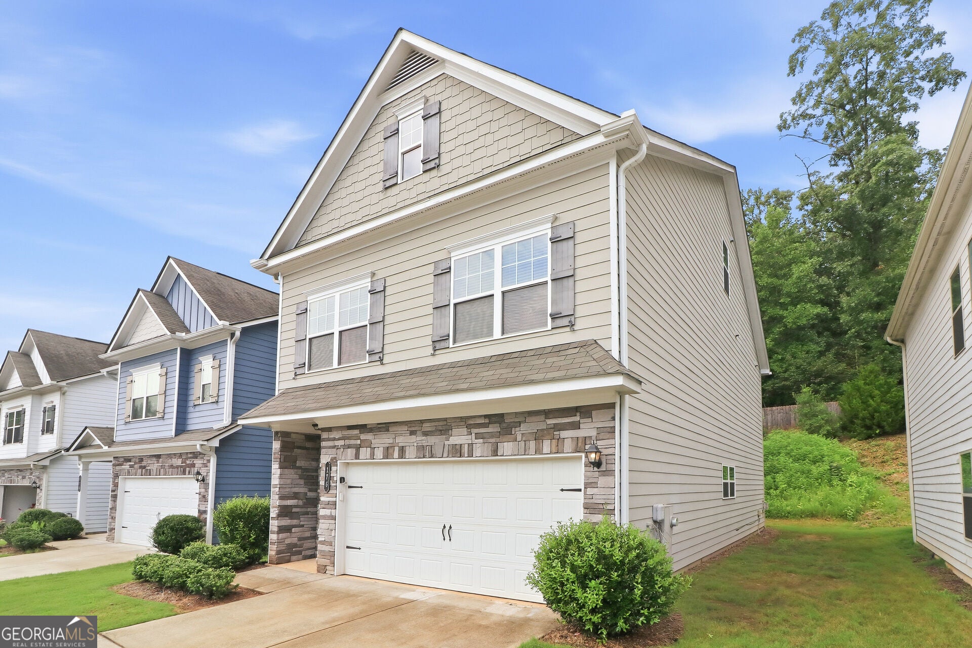 176 Bryon LN