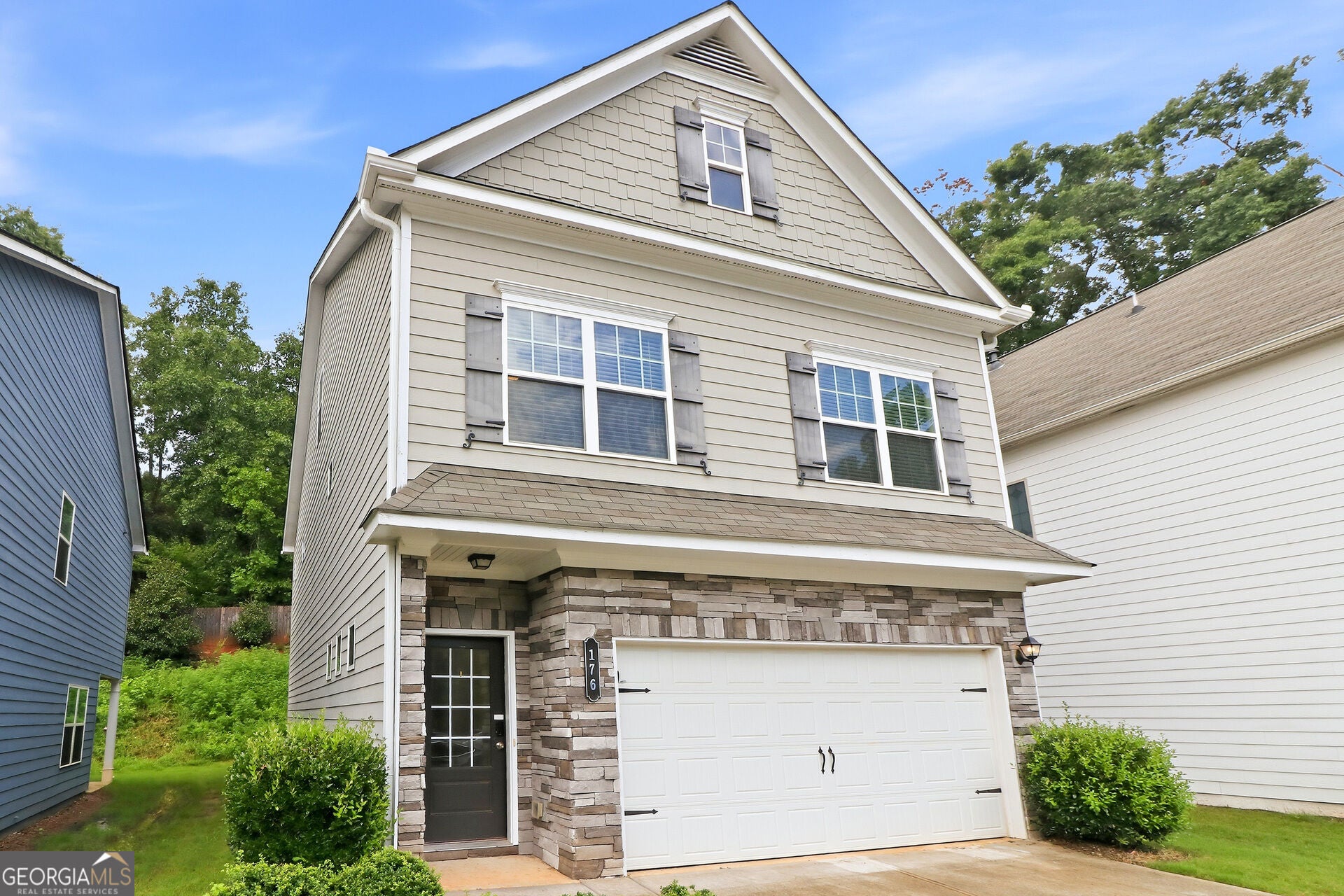 176 Bryon LN